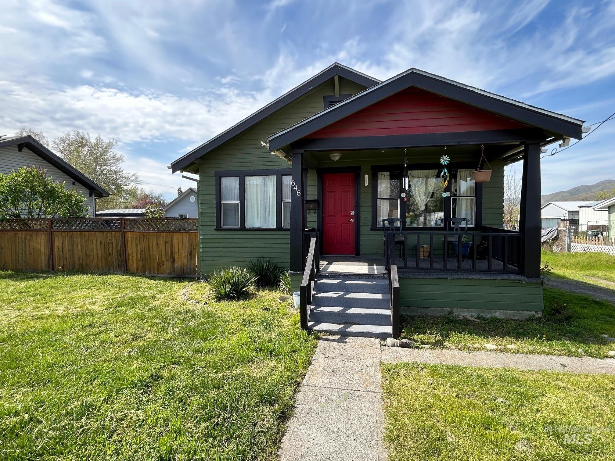 646 13th Street Property Photo 1