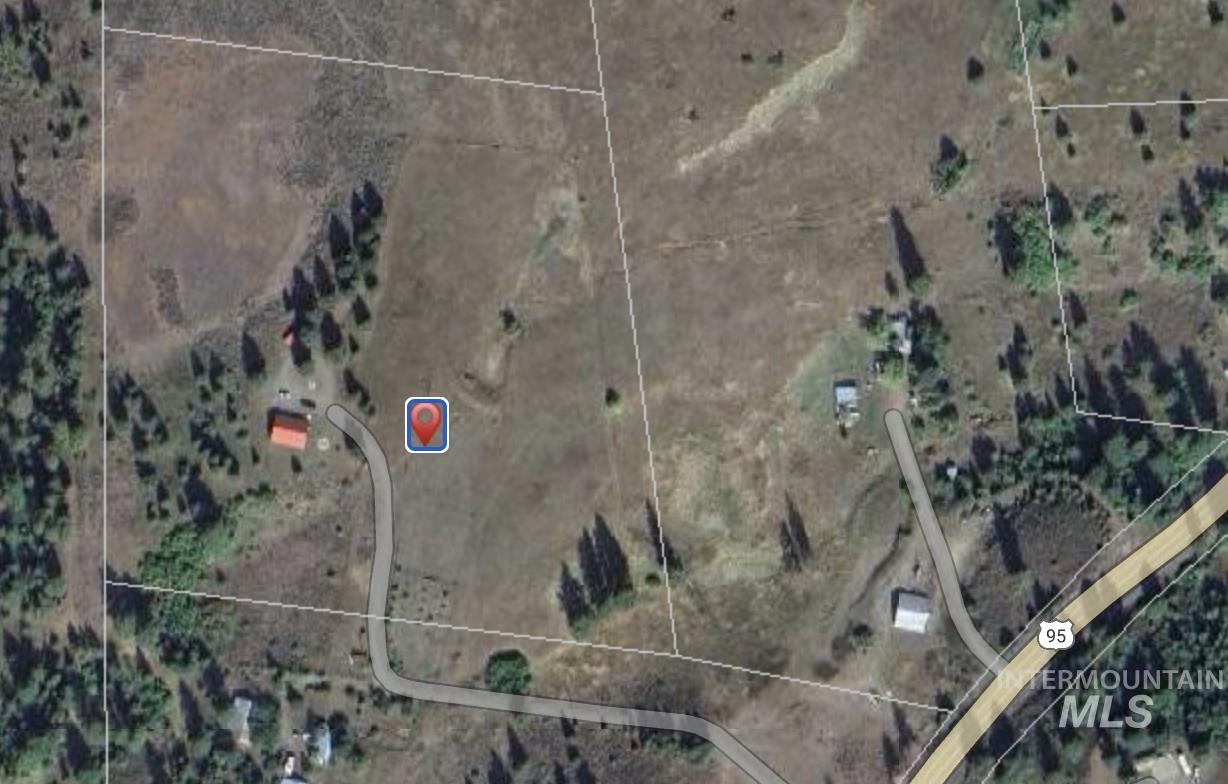 2609 Highway 95 Property Photo 11