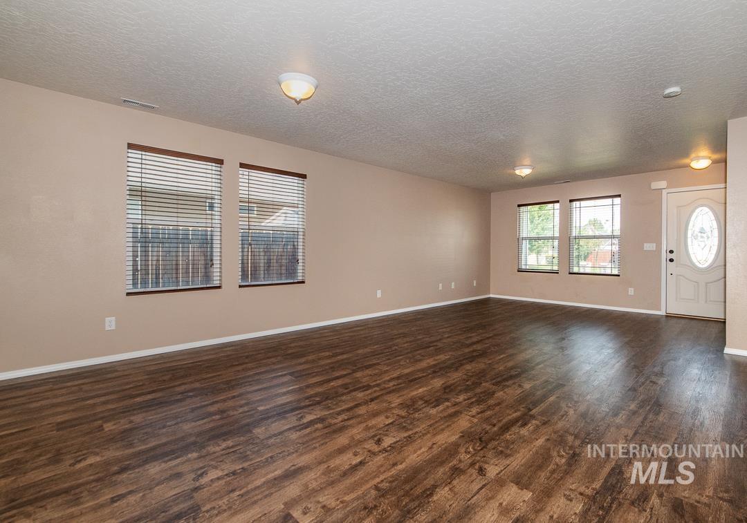 245 E Murtaugh Lake Drive Property Photo 9