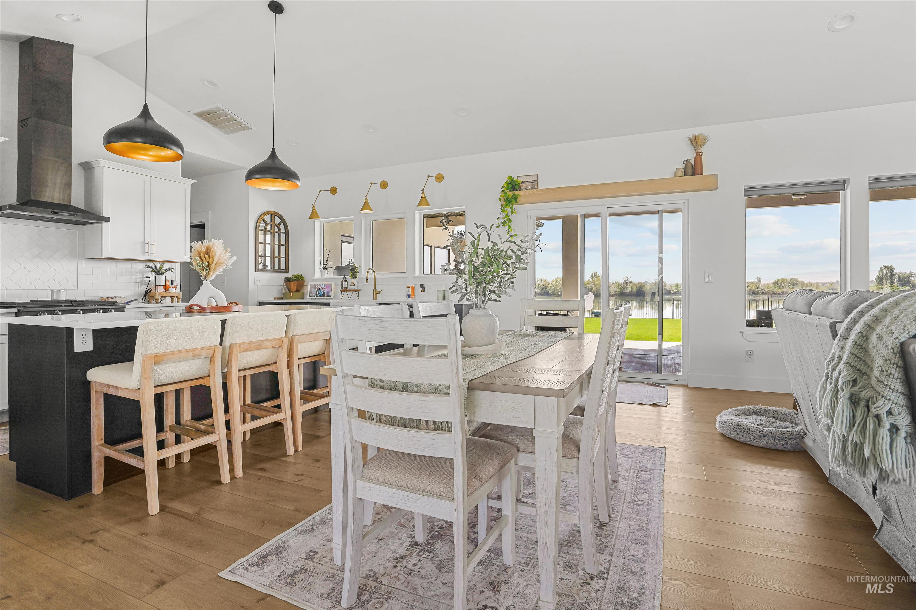 16 Skyline Property Photo 6