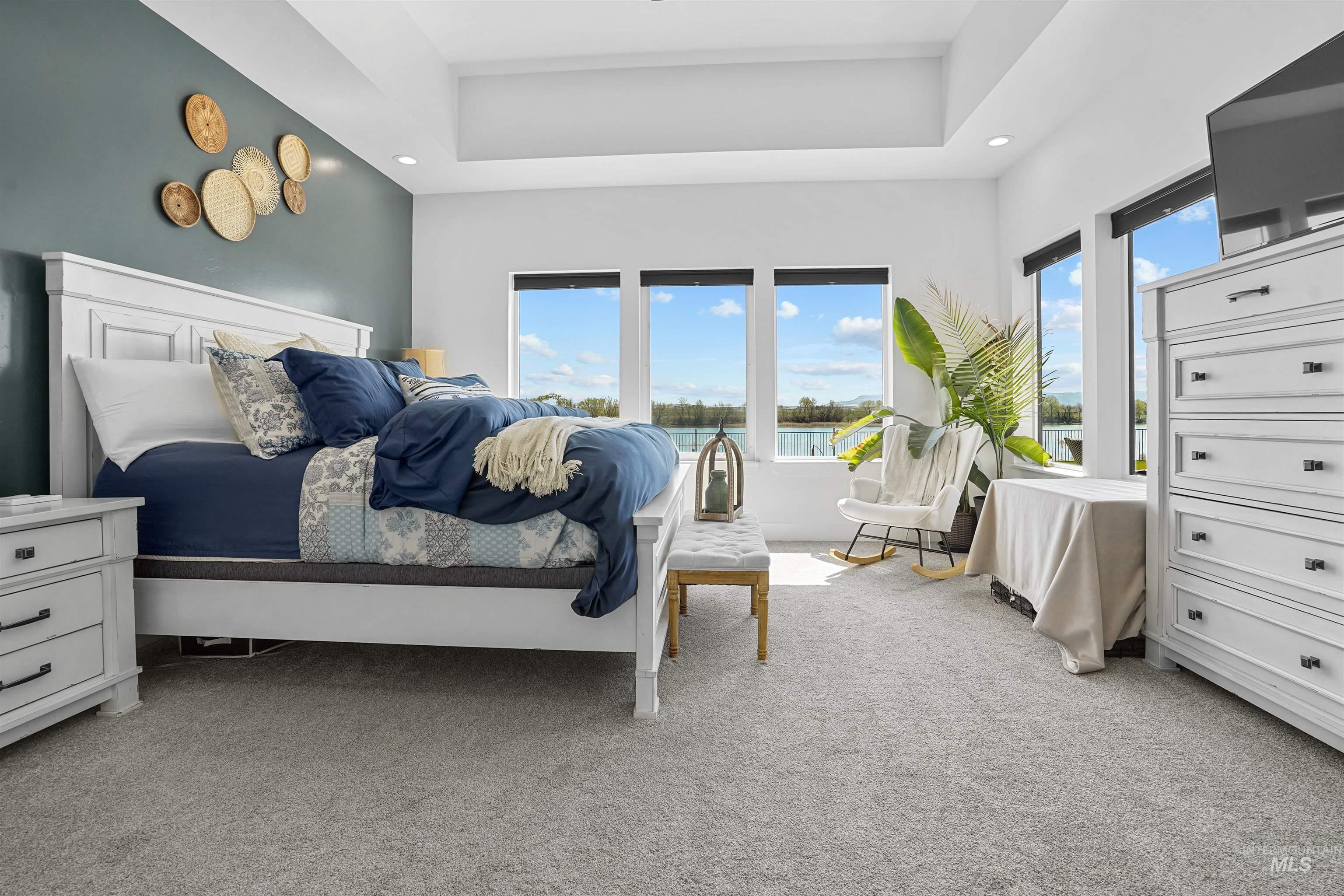 16 Skyline Property Photo 13