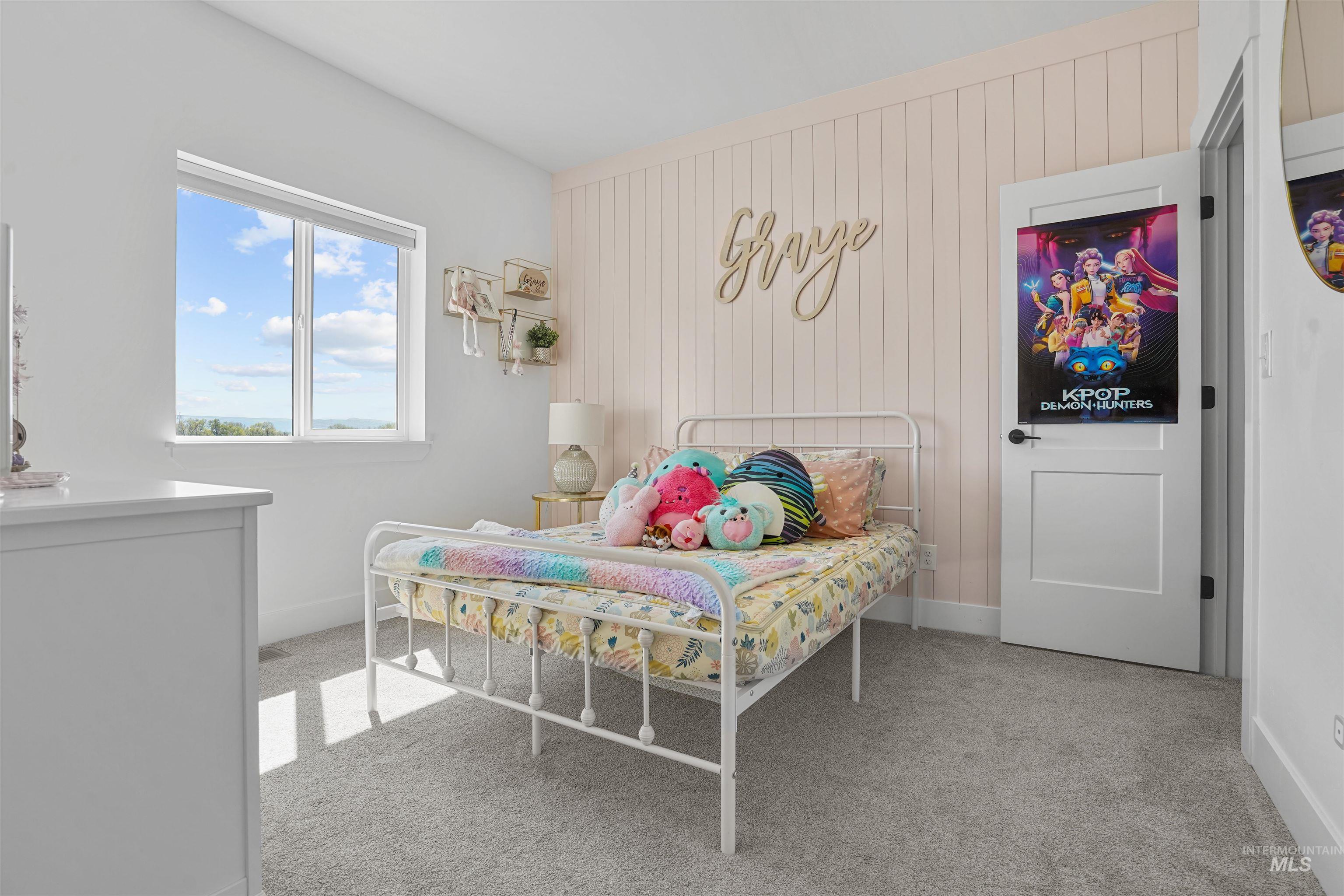 16 Skyline Property Photo 18