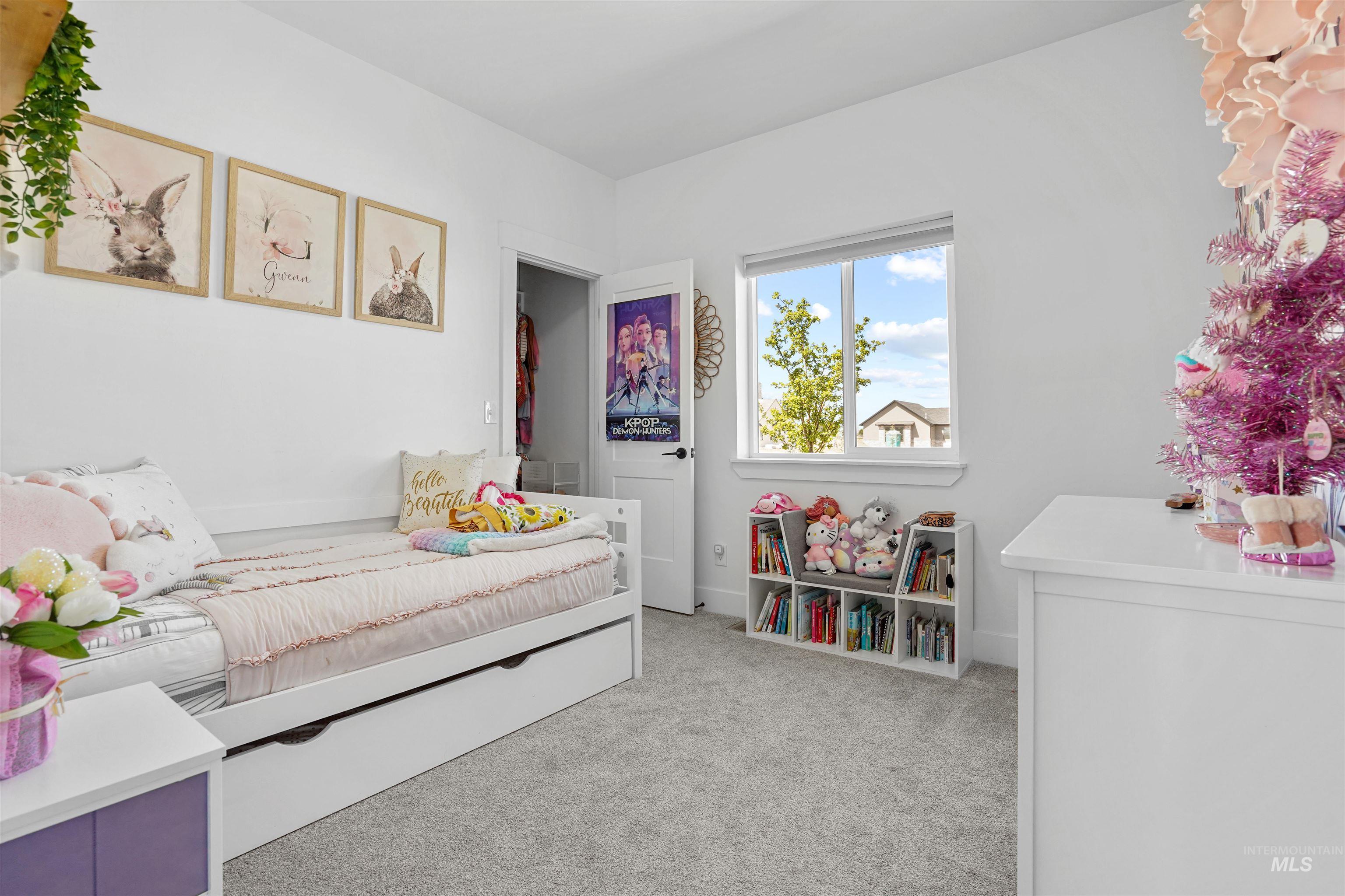16 Skyline Property Photo 22