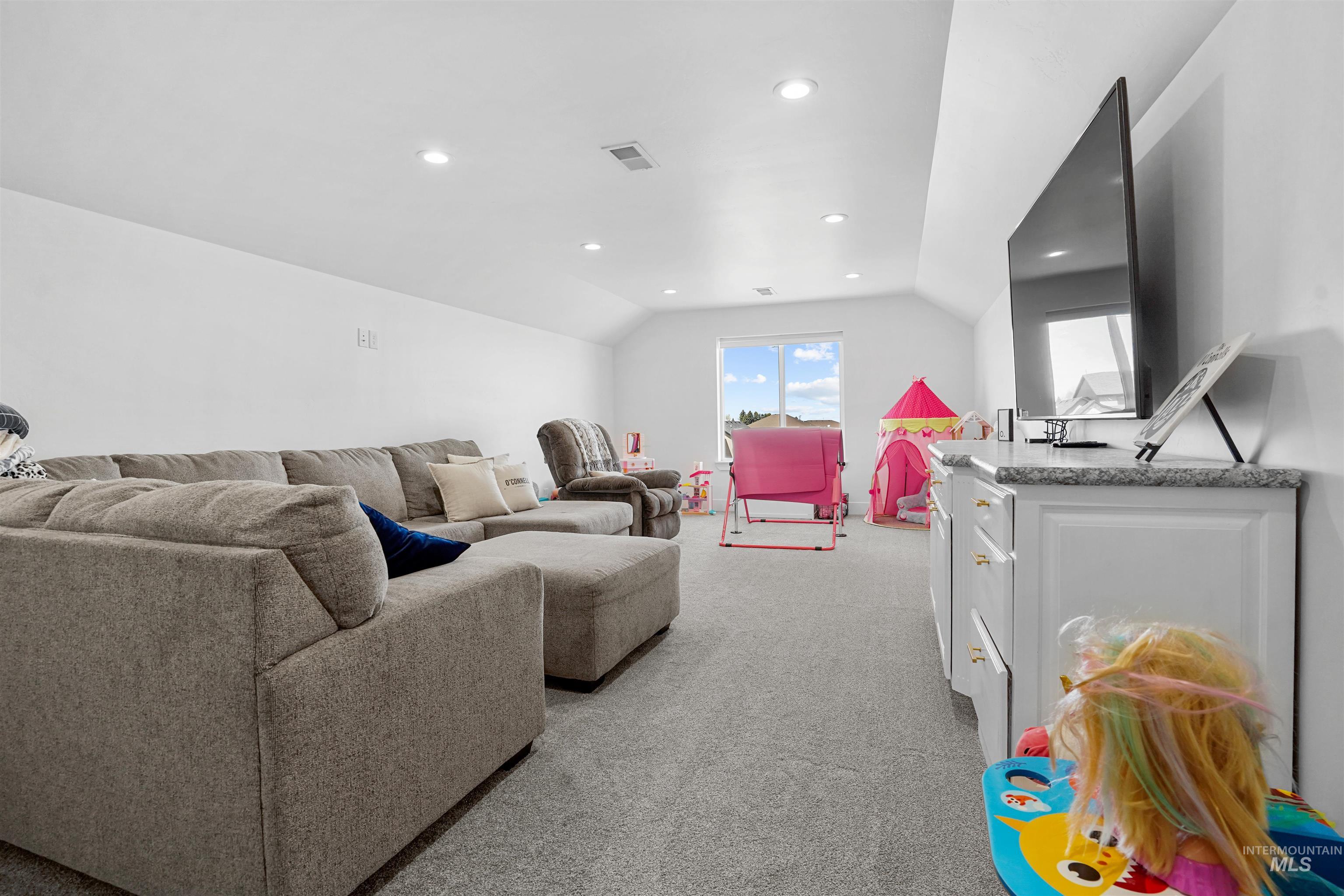 16 Skyline Property Photo 25
