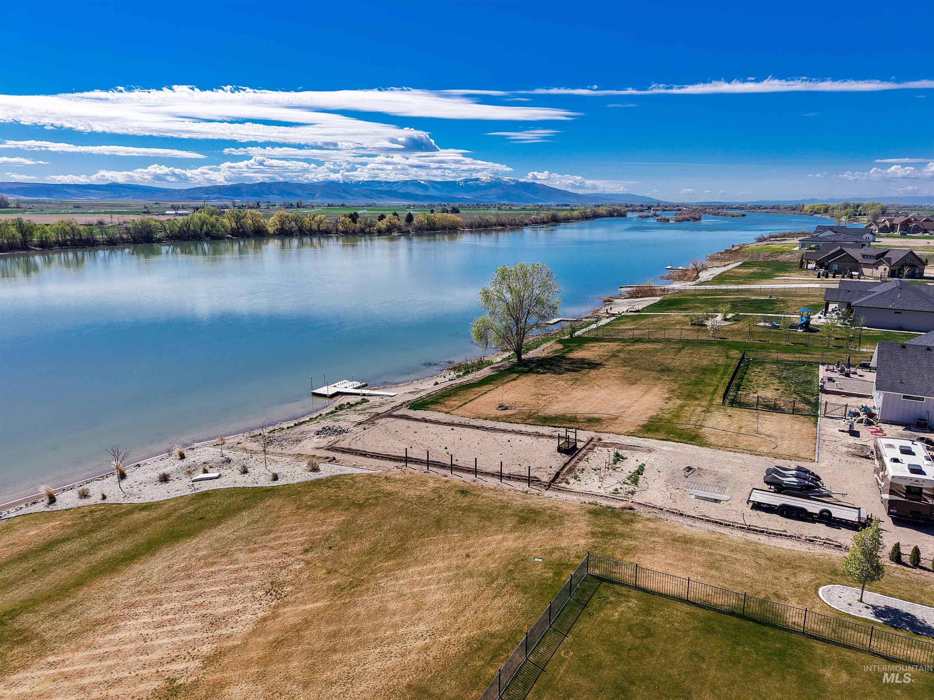16 Skyline Property Photo 29