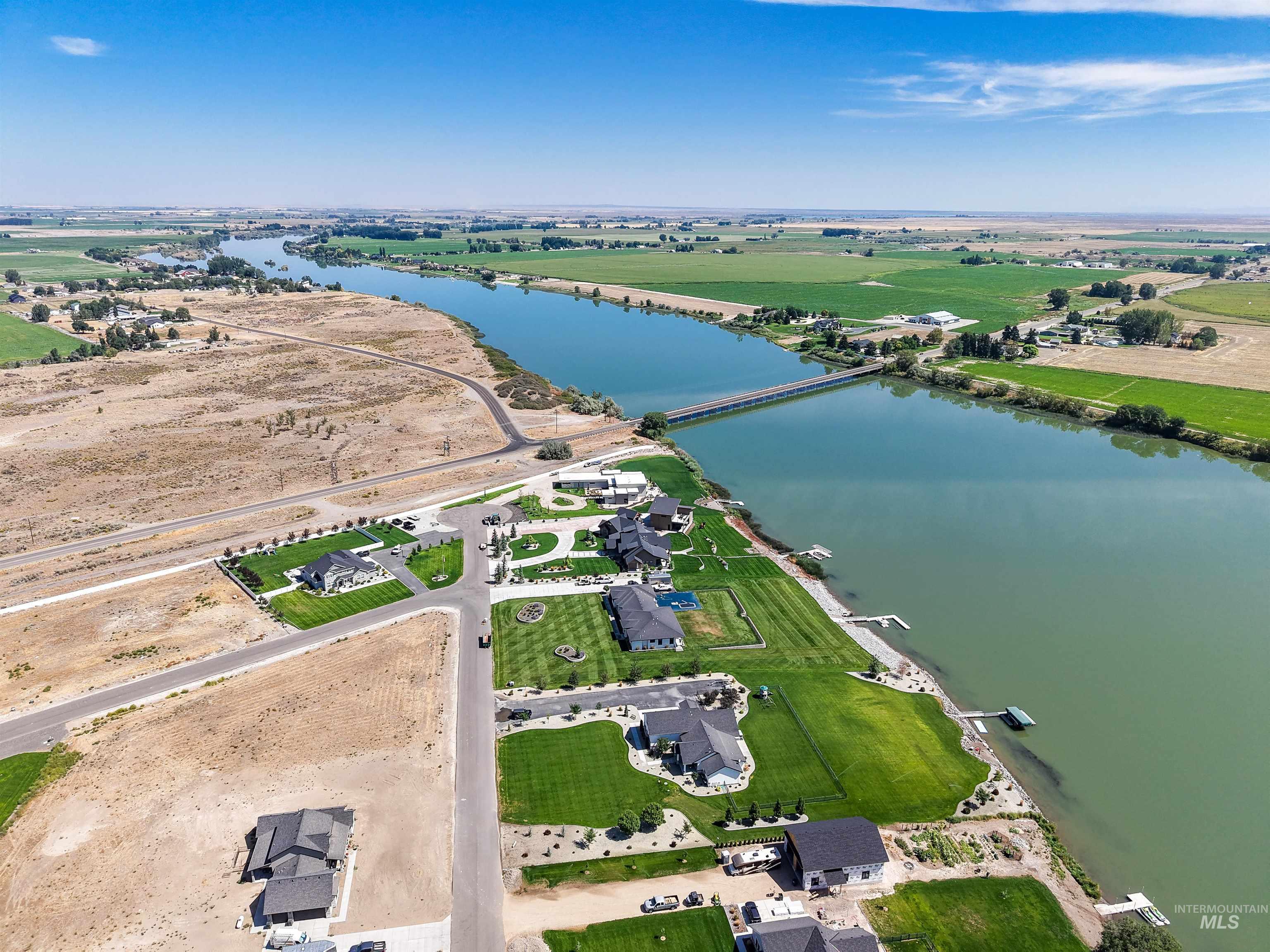 16 Skyline Property Photo 37