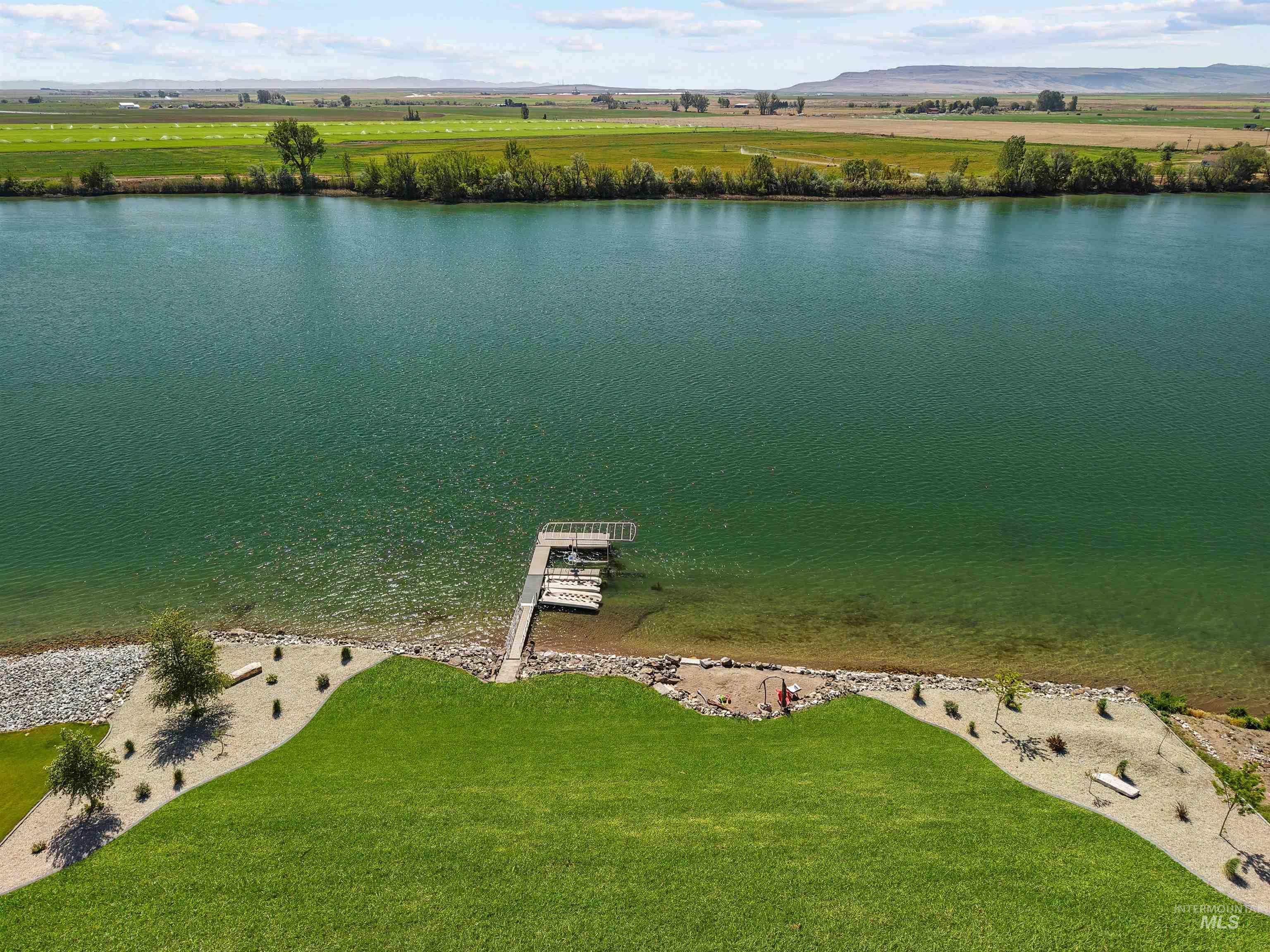 16 Skyline Property Photo 38