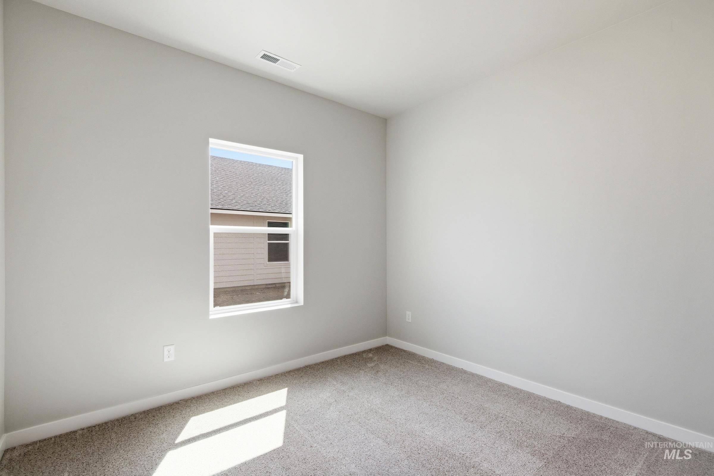 509 Waverly Ave Property Photo 12