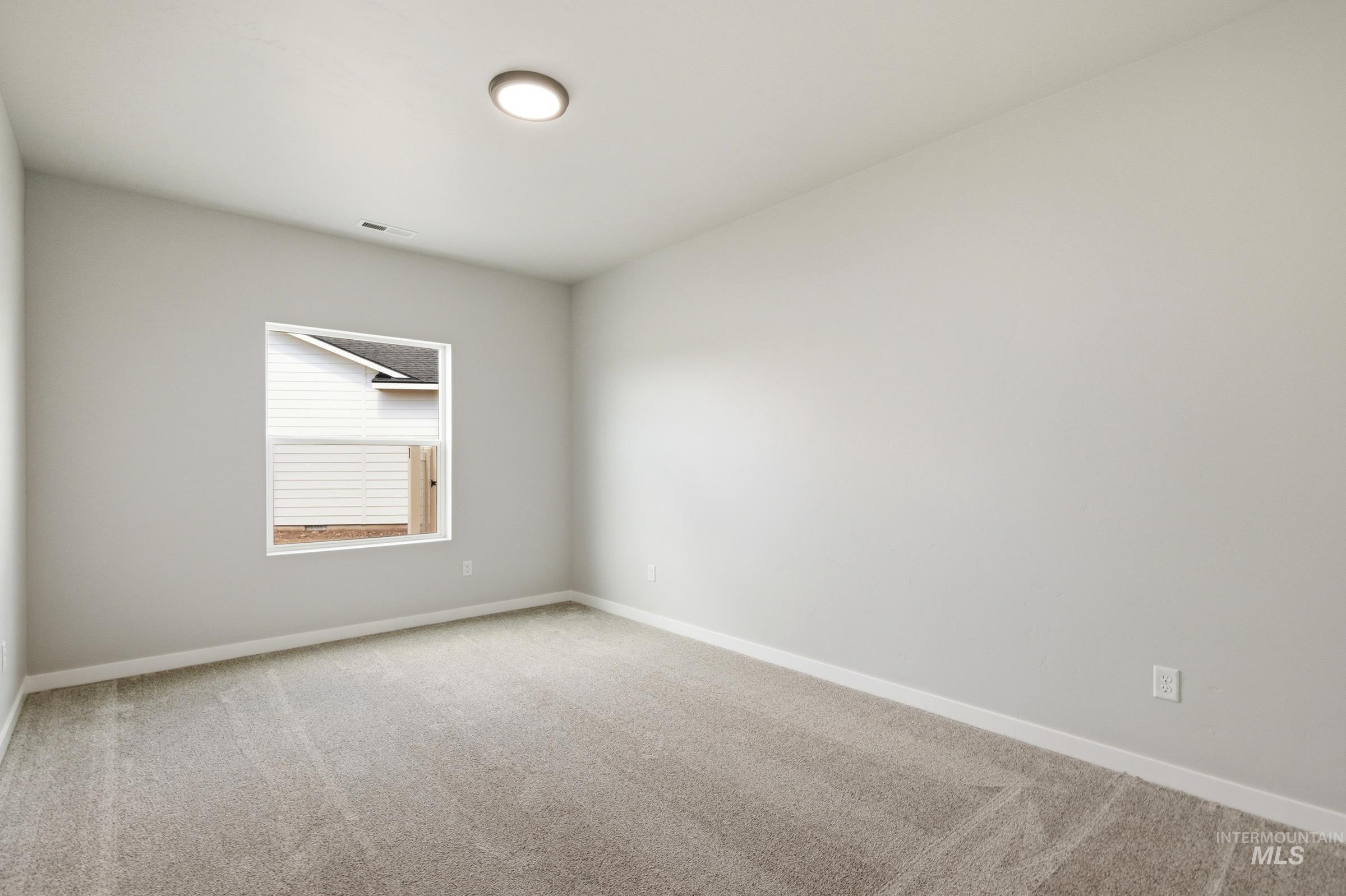 509 Waverly Ave Property Photo 16