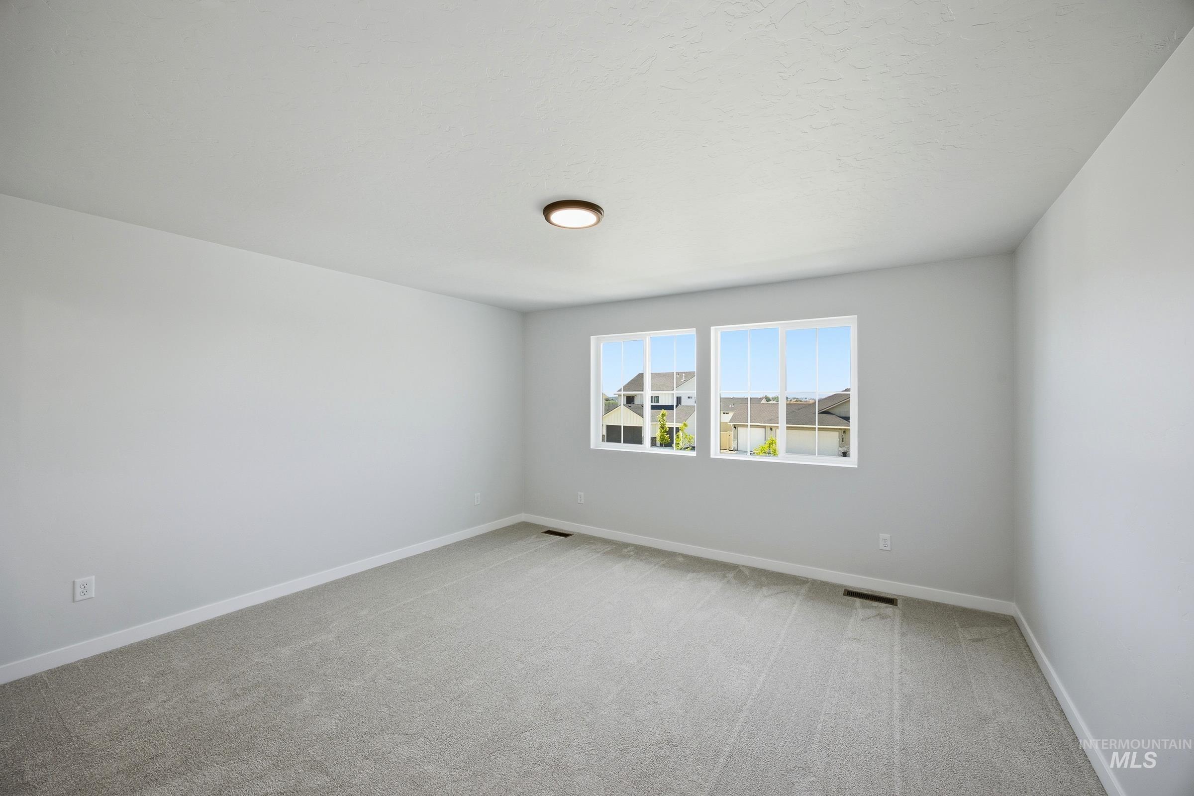 1298 W Pack River Dr Property Photo 17
