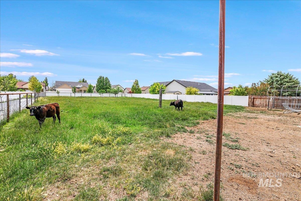1011 Filer Ave W Property Photo 4