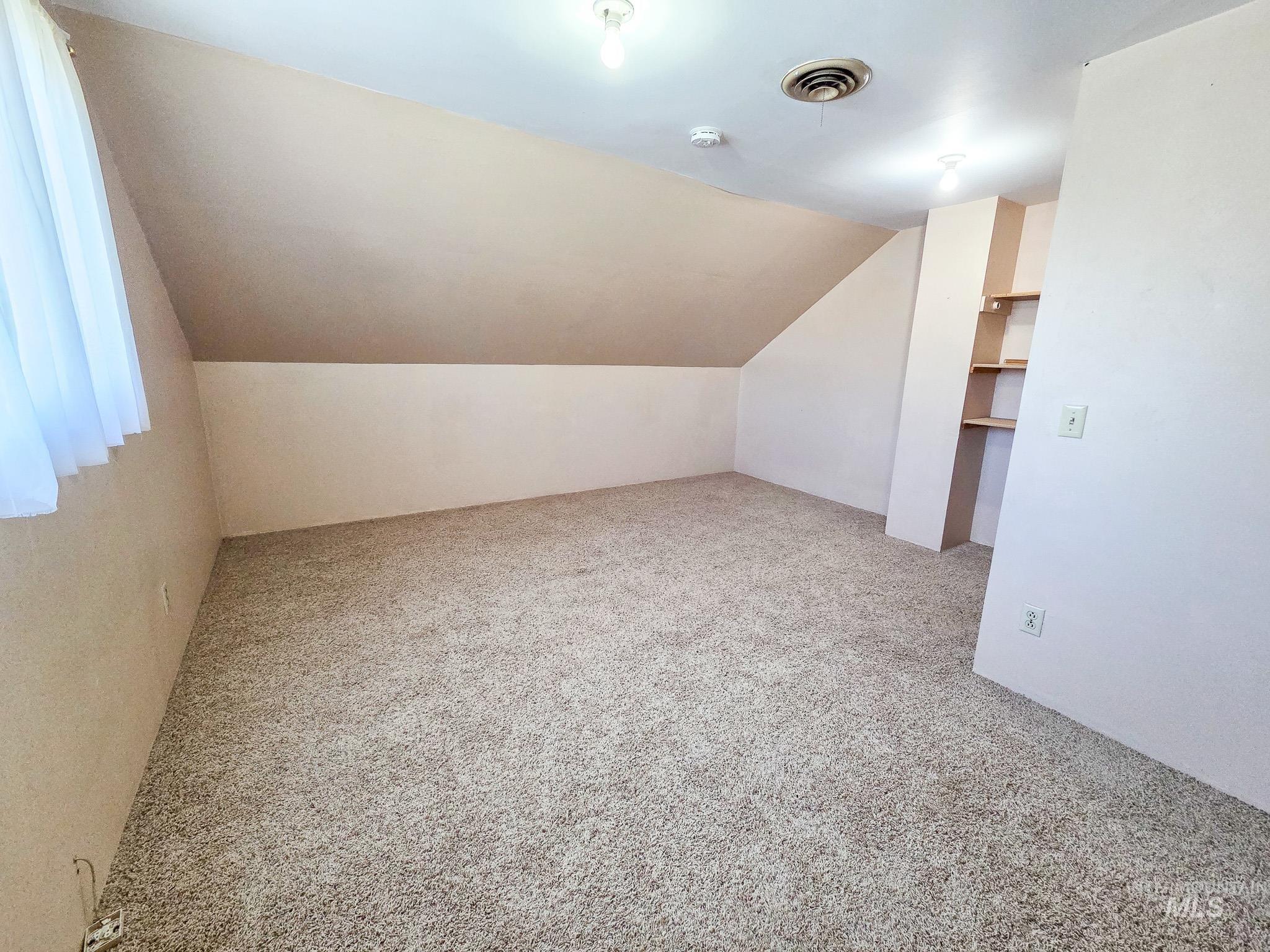 1043 Arlington Property Photo 14