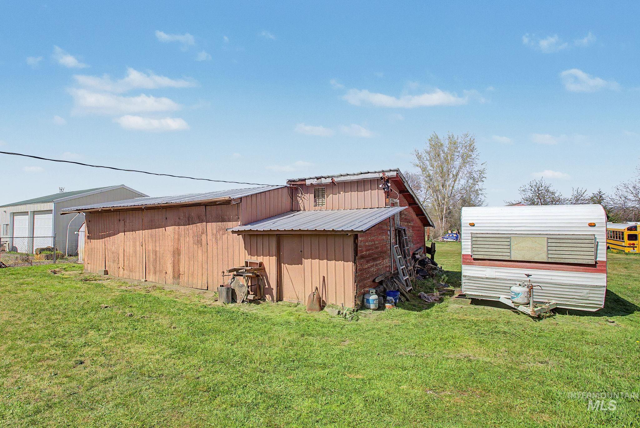 715 Bryden Avenue Property Photo 4