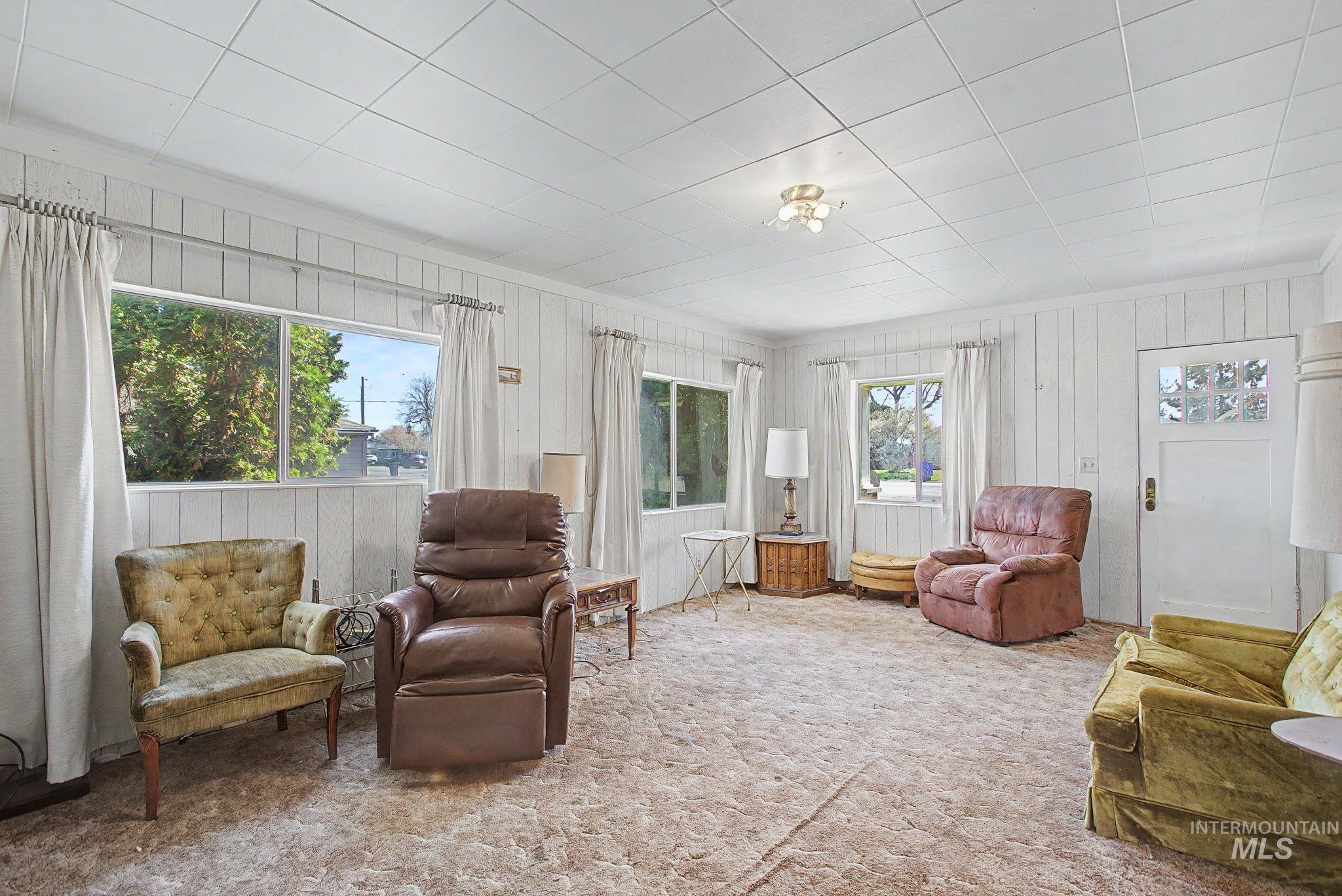 715 Bryden Avenue Property Photo 7