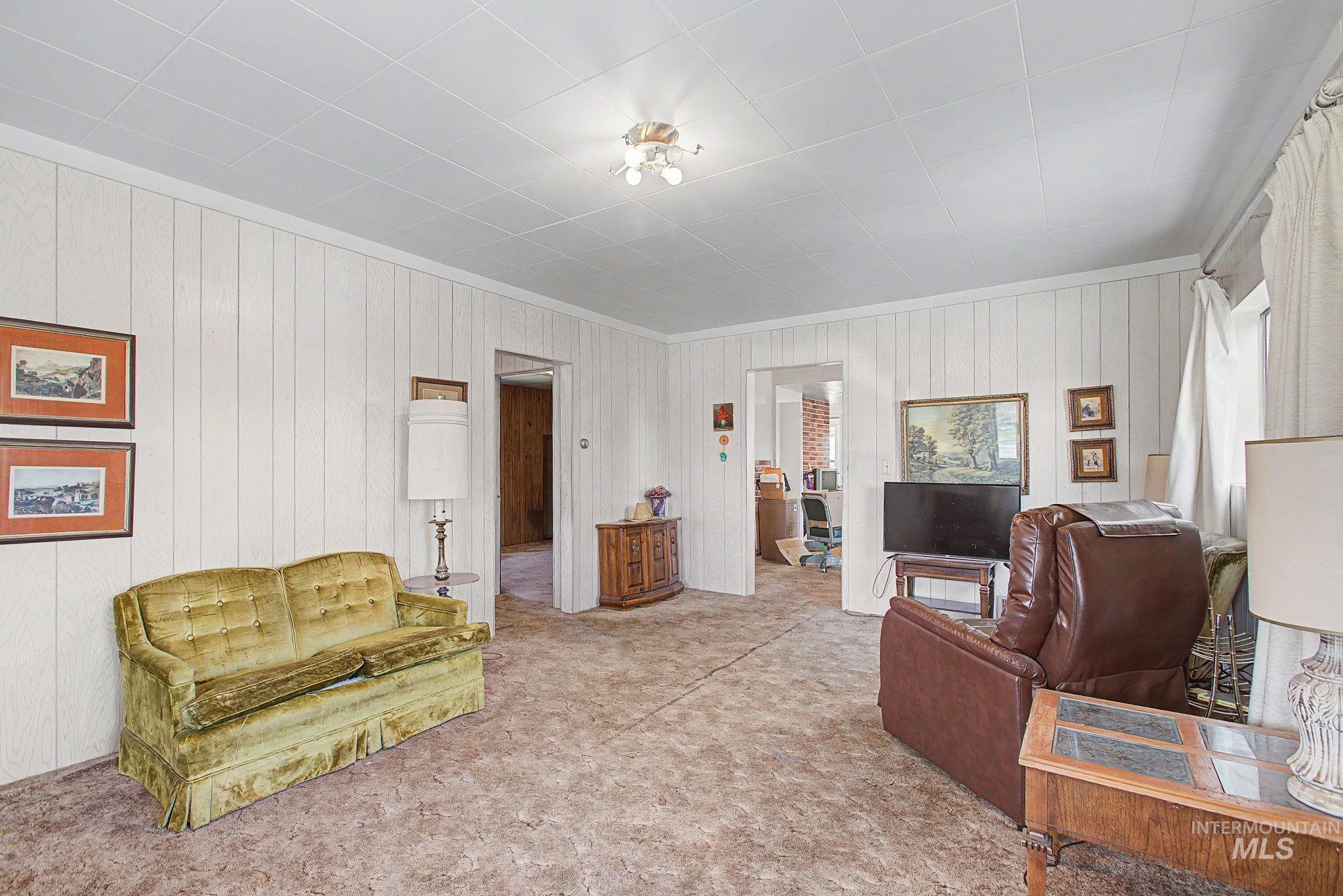 715 Bryden Avenue Property Photo 10