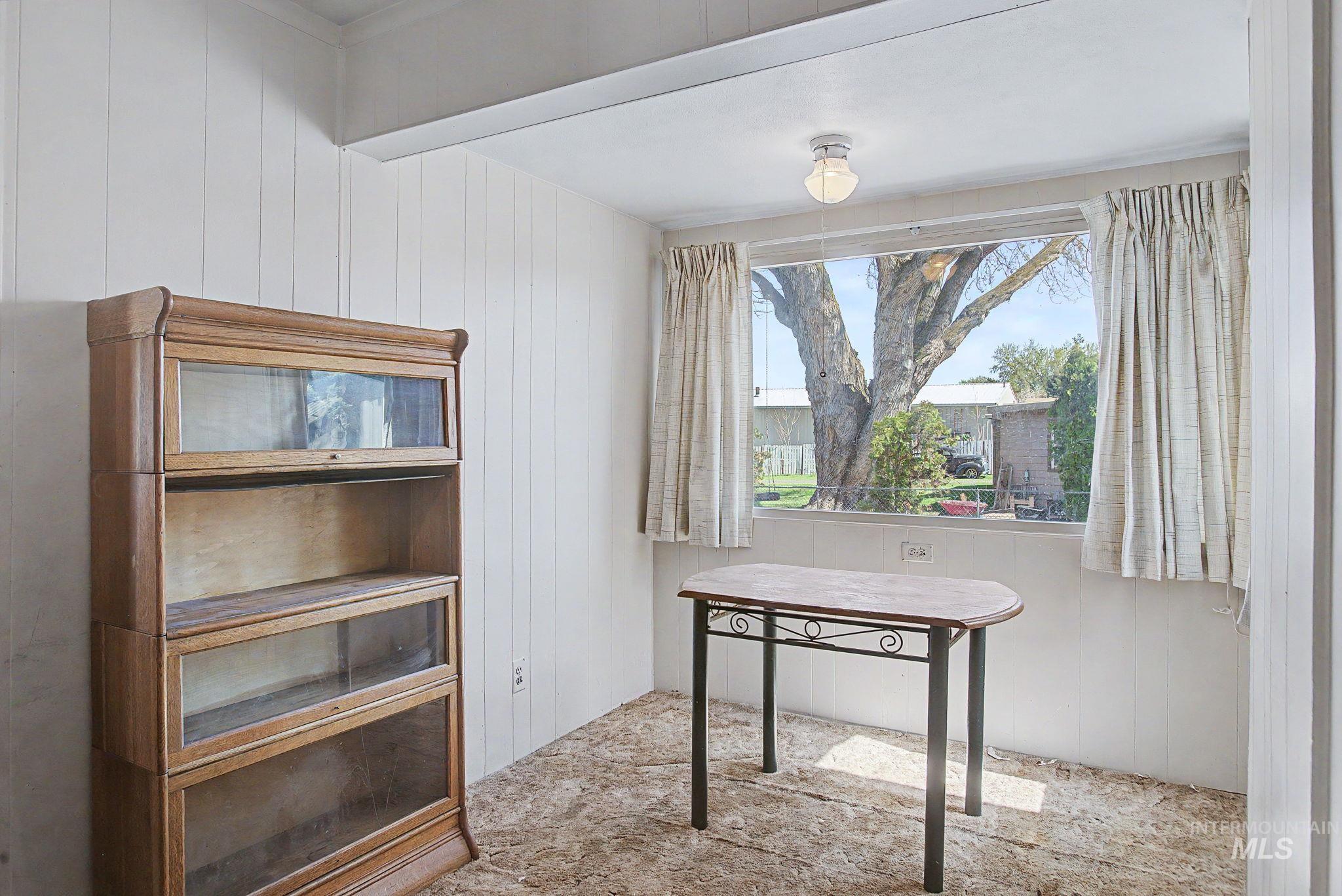 715 Bryden Avenue Property Photo 16