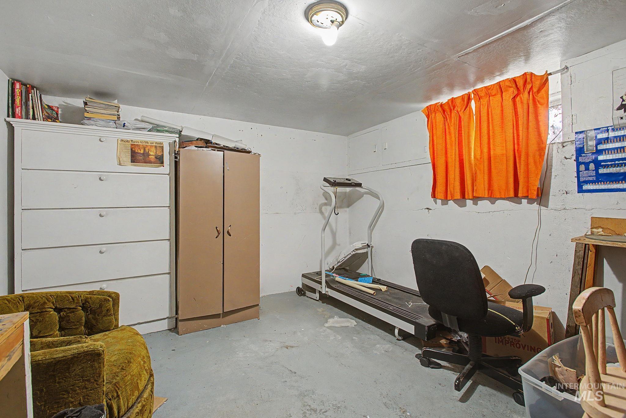 715 Bryden Avenue Property Photo 30
