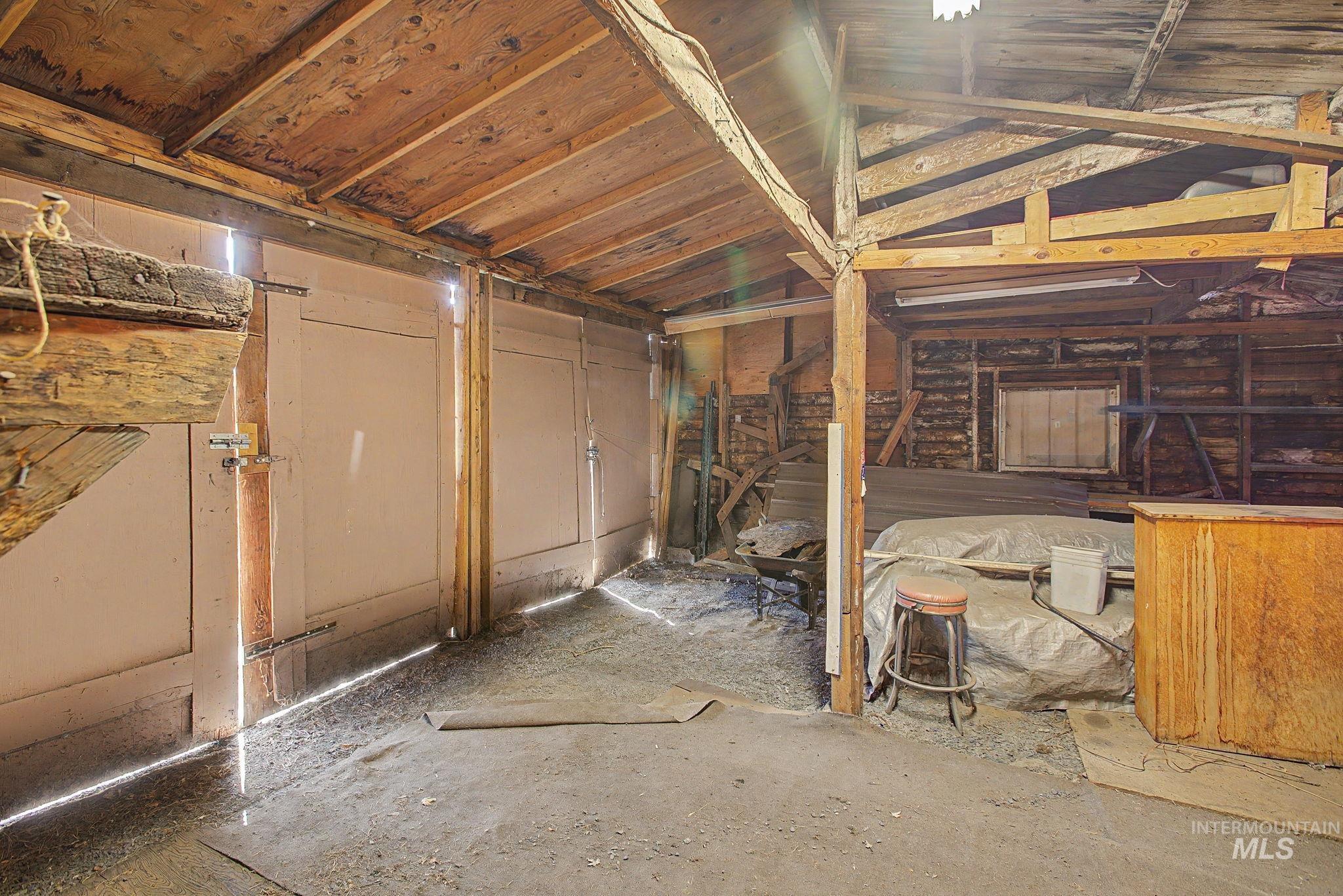715 Bryden Avenue Property Photo 37