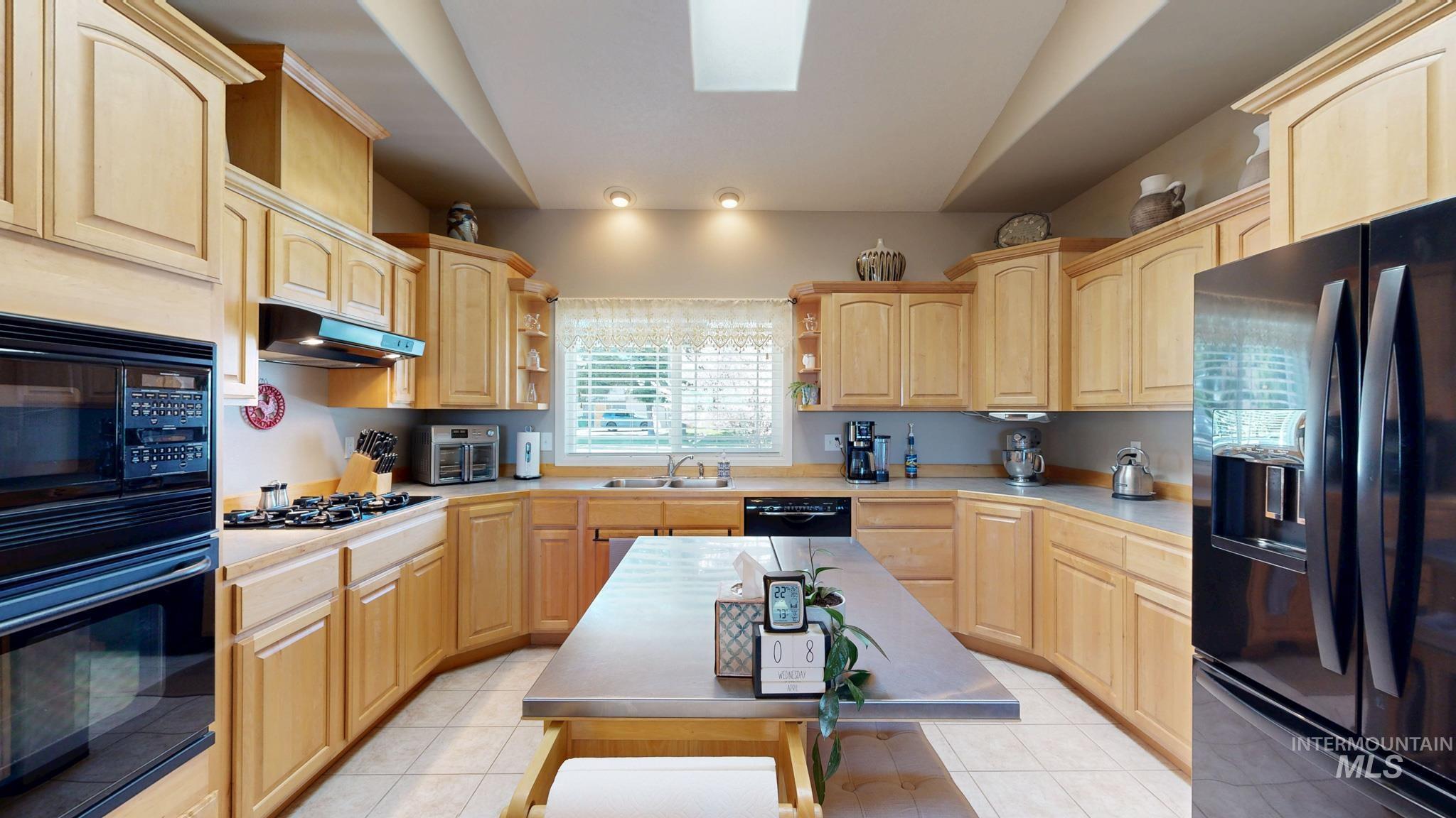 937 Orchard Ave. Property Photo 11