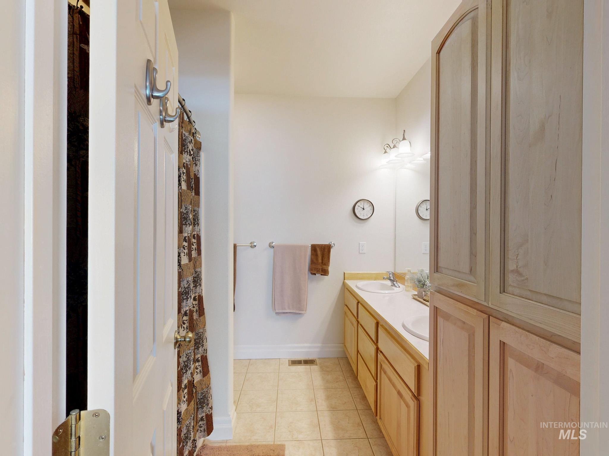 937 Orchard Ave. Property Photo 16