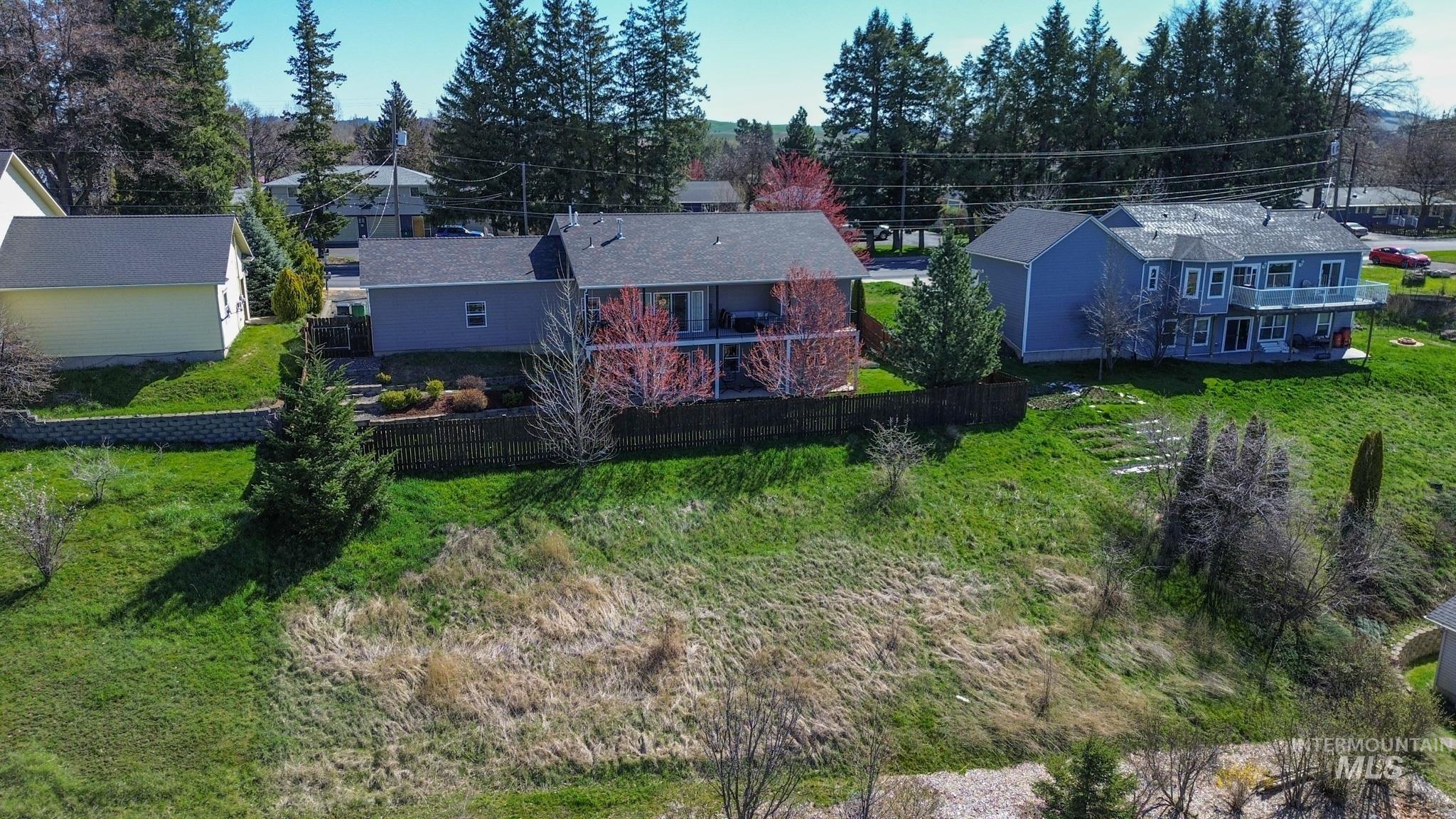 937 Orchard Ave. Property Photo 33