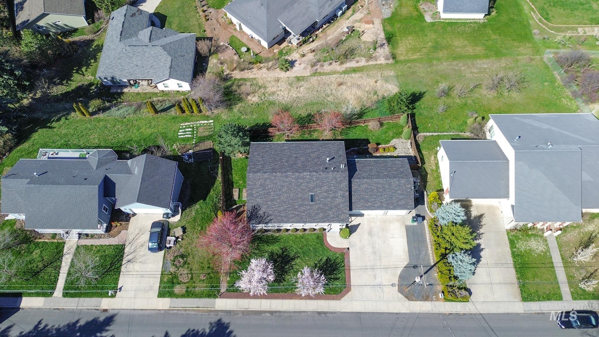 937 Orchard Ave. Property Photo 34