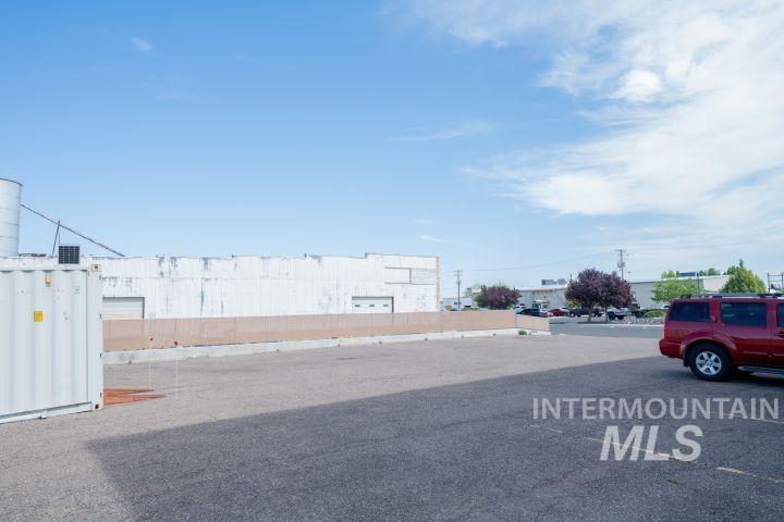 264 S 4th Ave Property Photo 20