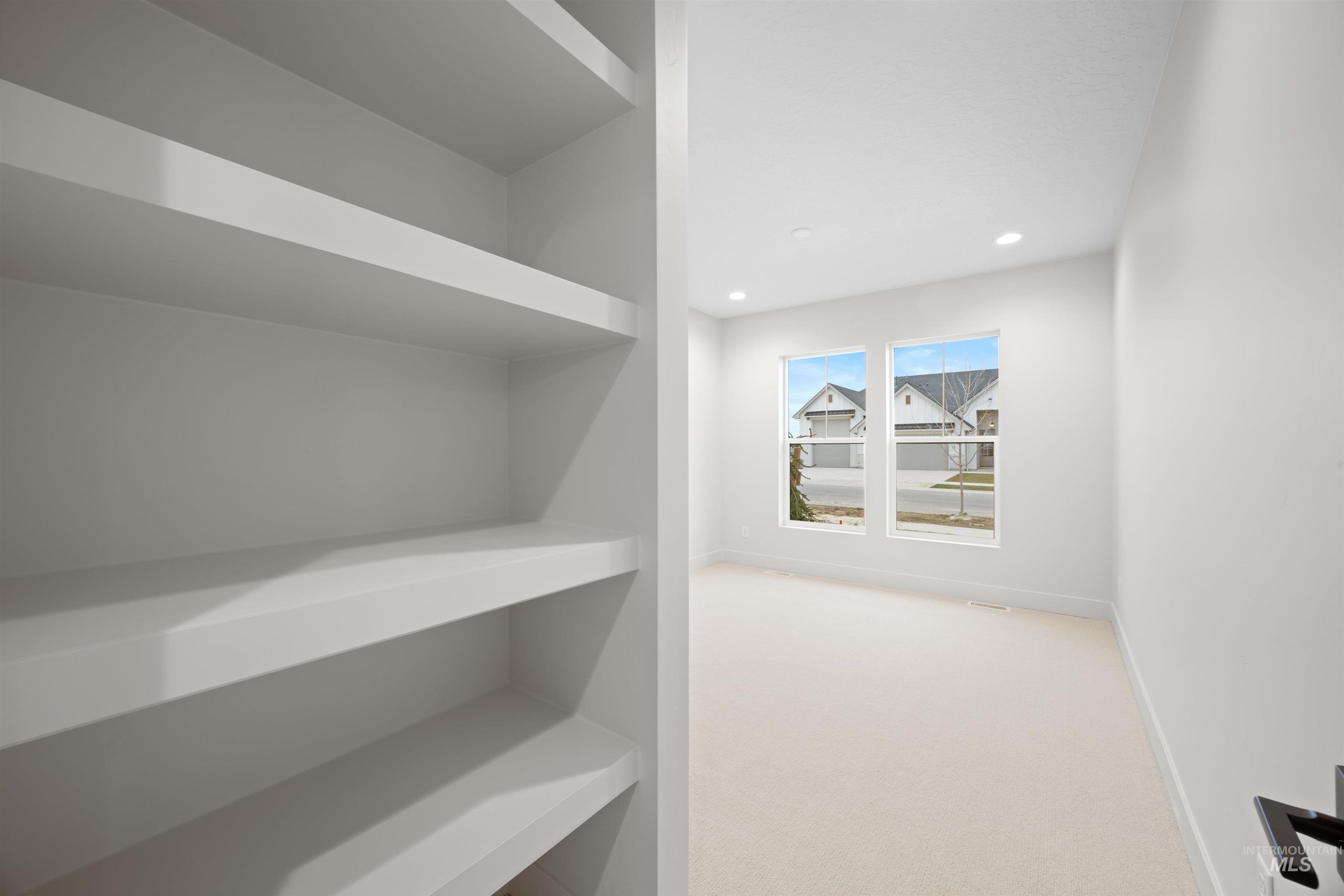 7205 N Firhill Pl Property Photo 35