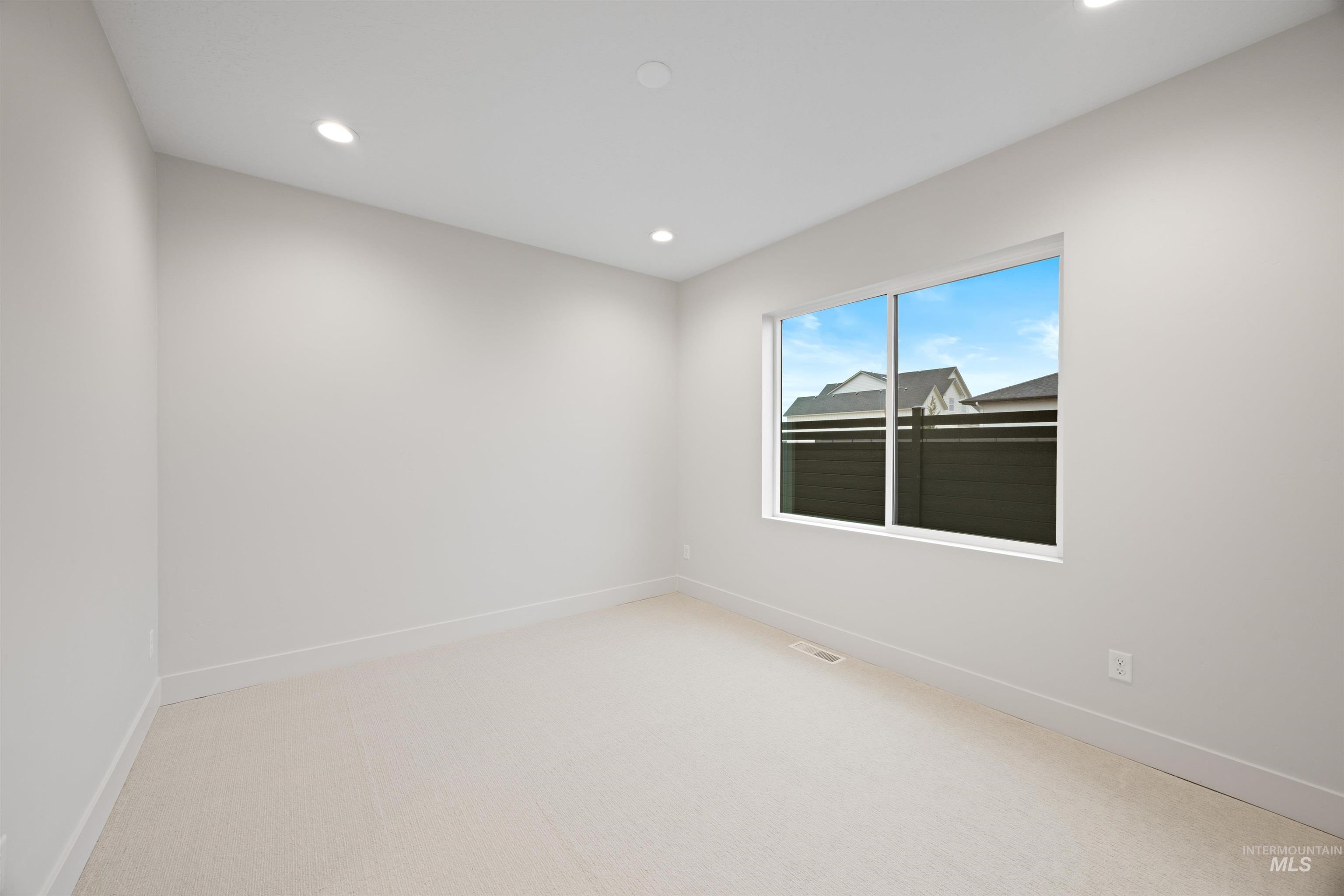 7205 N Firhill Pl Property Photo 38