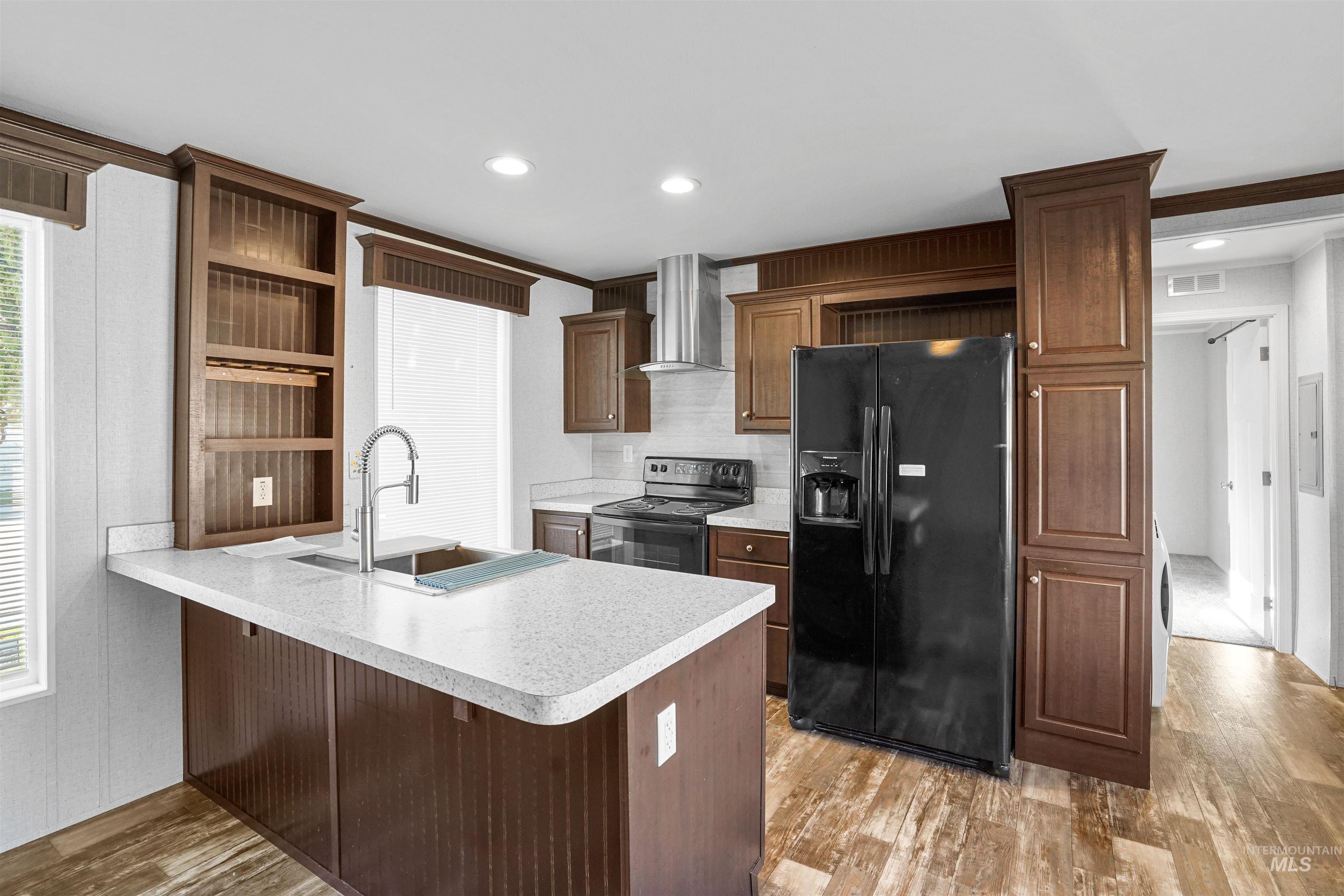 1015 Fir Street Property Photo 3
