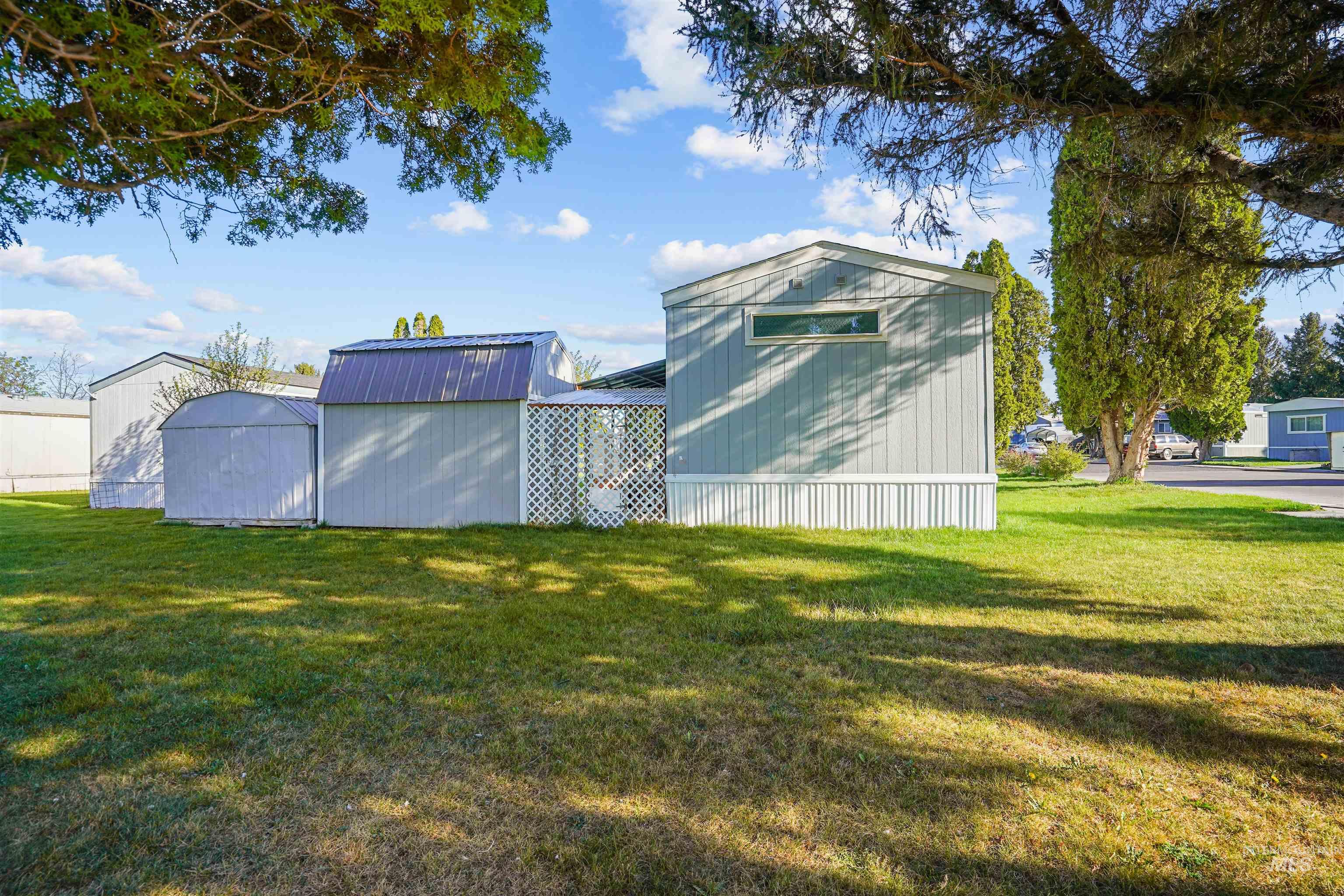 1015 Fir Street Property Photo 23