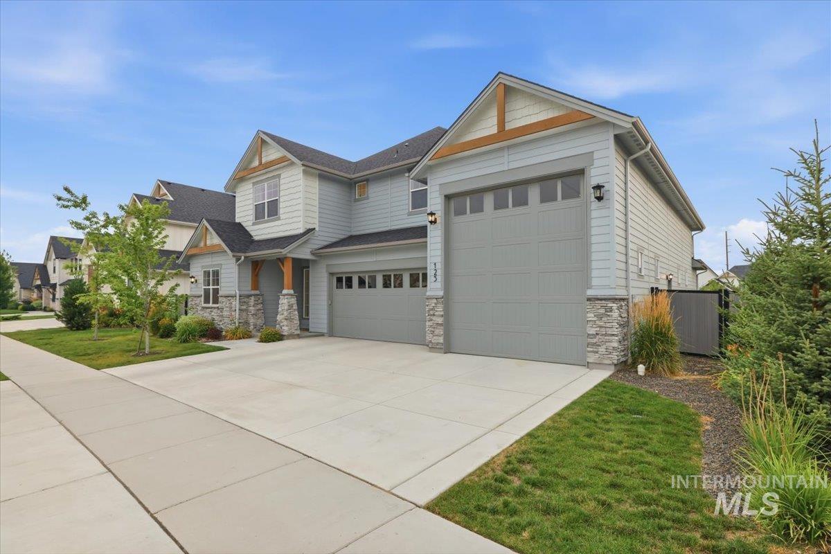 125 S Eagles Roost Way Property Photo 4