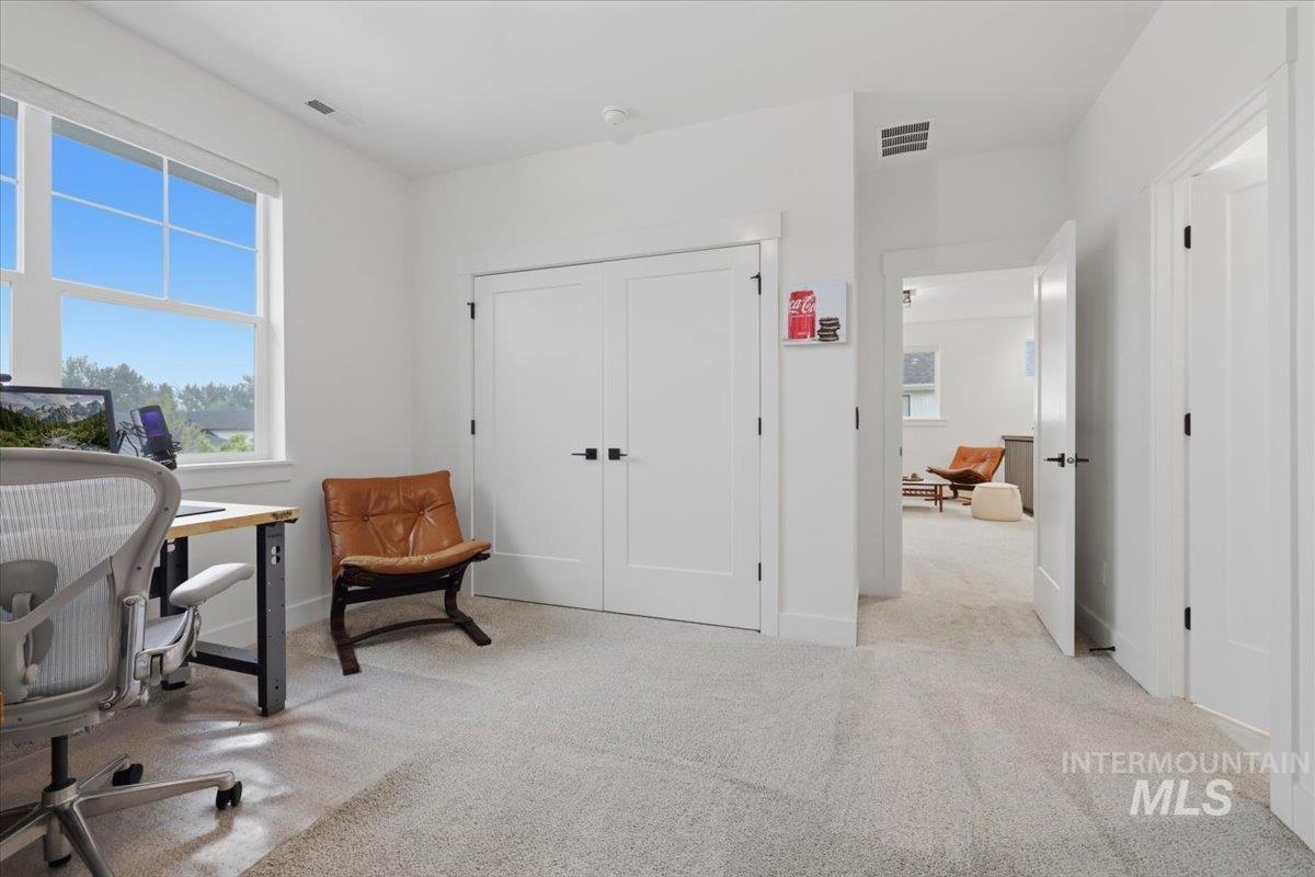 125 S Eagles Roost Way Property Photo 39