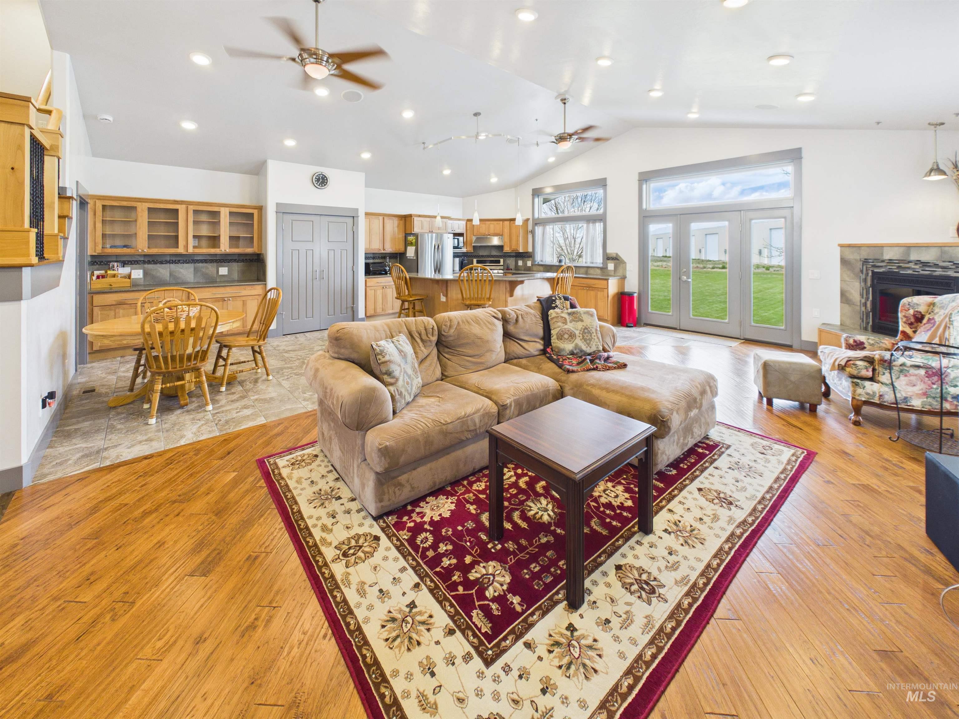 503 Heron Way Property Photo 8