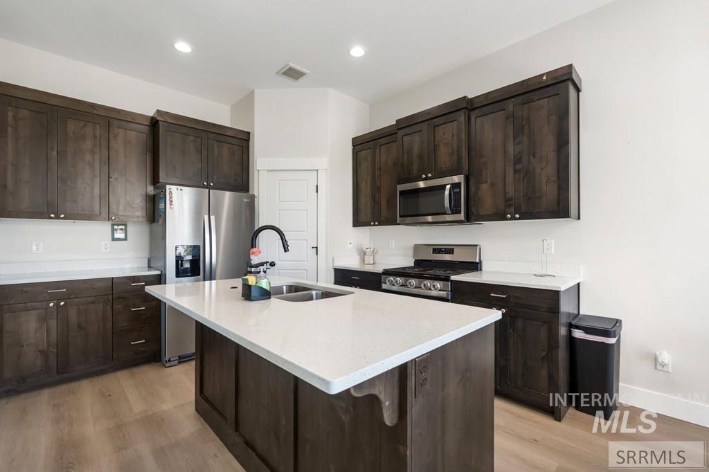 4201 N Zona Way Property Photo 3