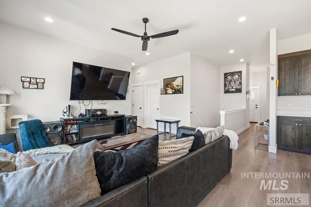 4201 N Zona Way Property Photo 7