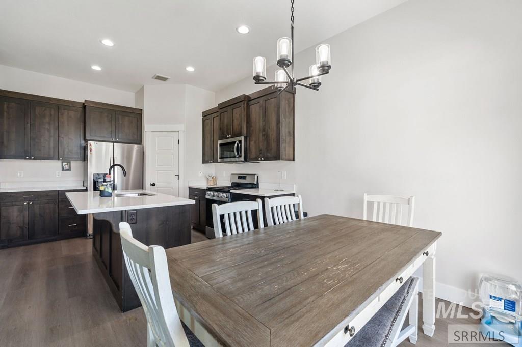 4201 N Zona Way Property Photo 10