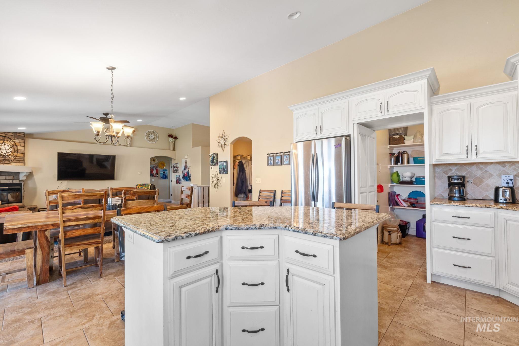 3625 N 2000 W Property Photo 32