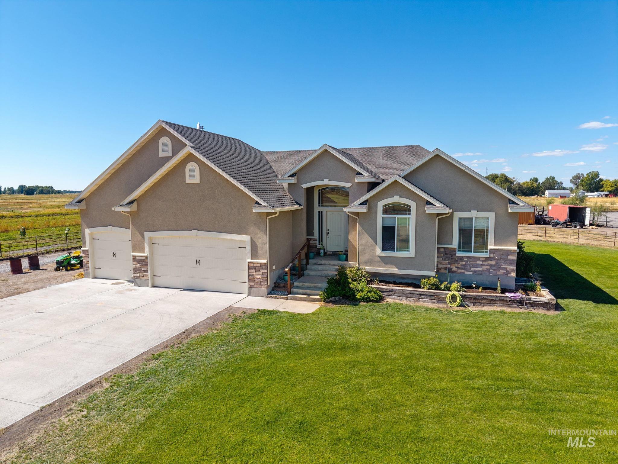 3625 N 2000 W Property Photo 45