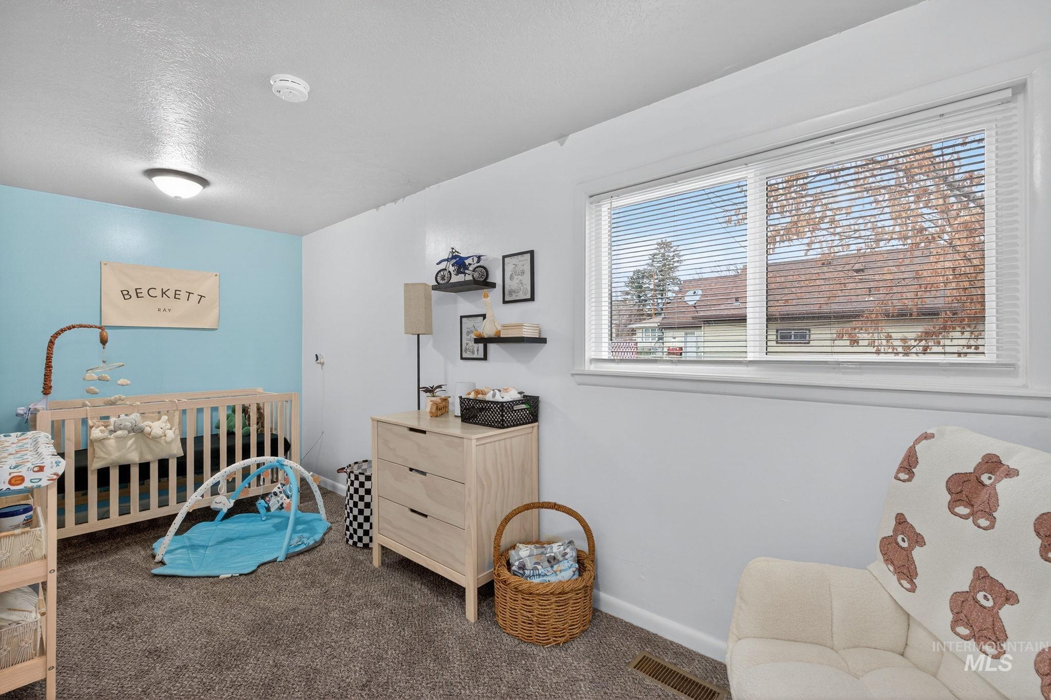 337 N Johnson Avenue Property Photo 17