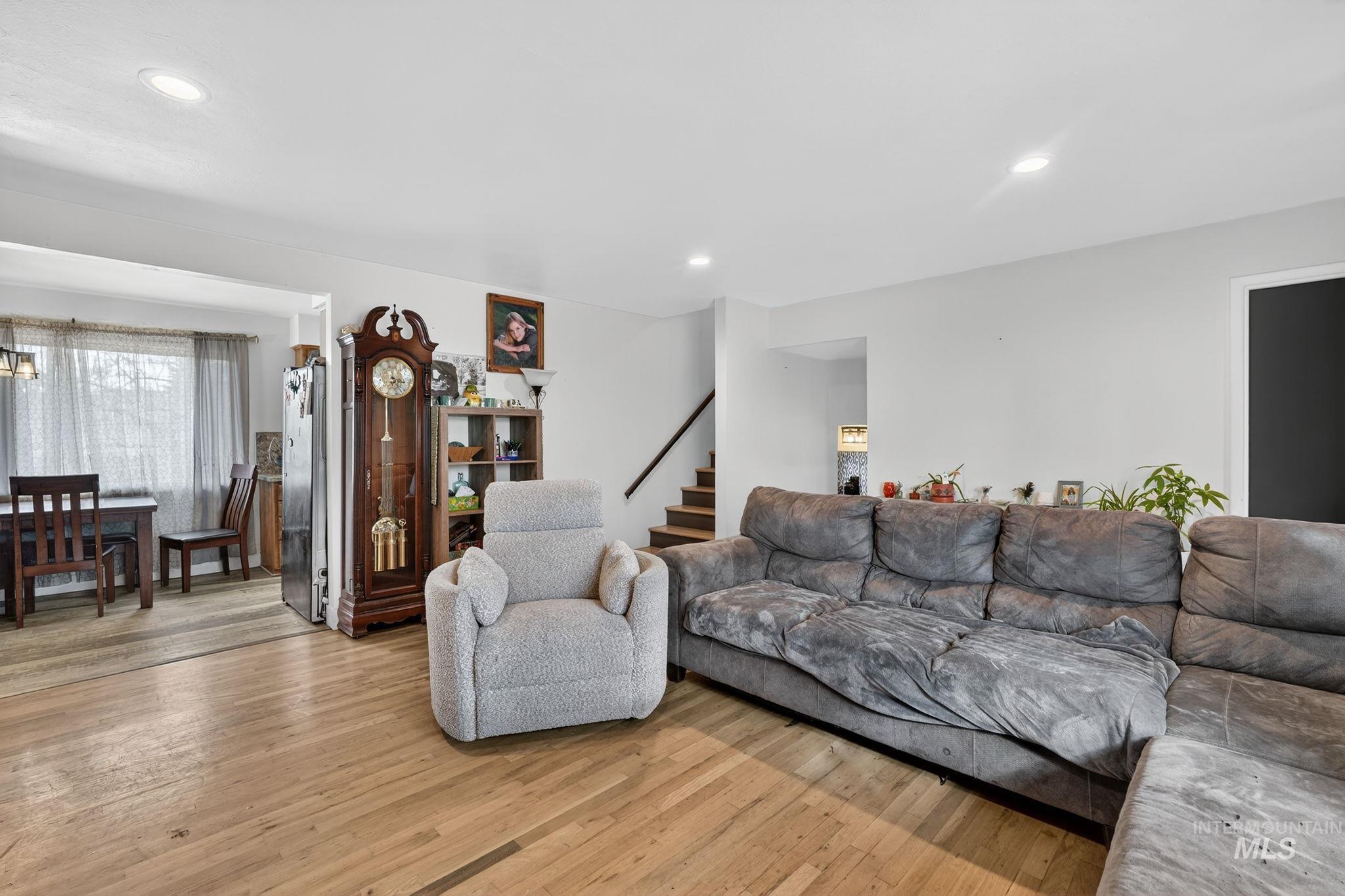 900 Stanger Avenue Property Photo 31