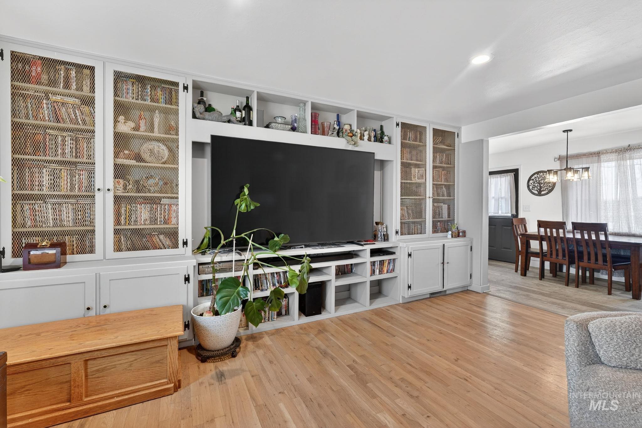 900 Stanger Avenue Property Photo 32