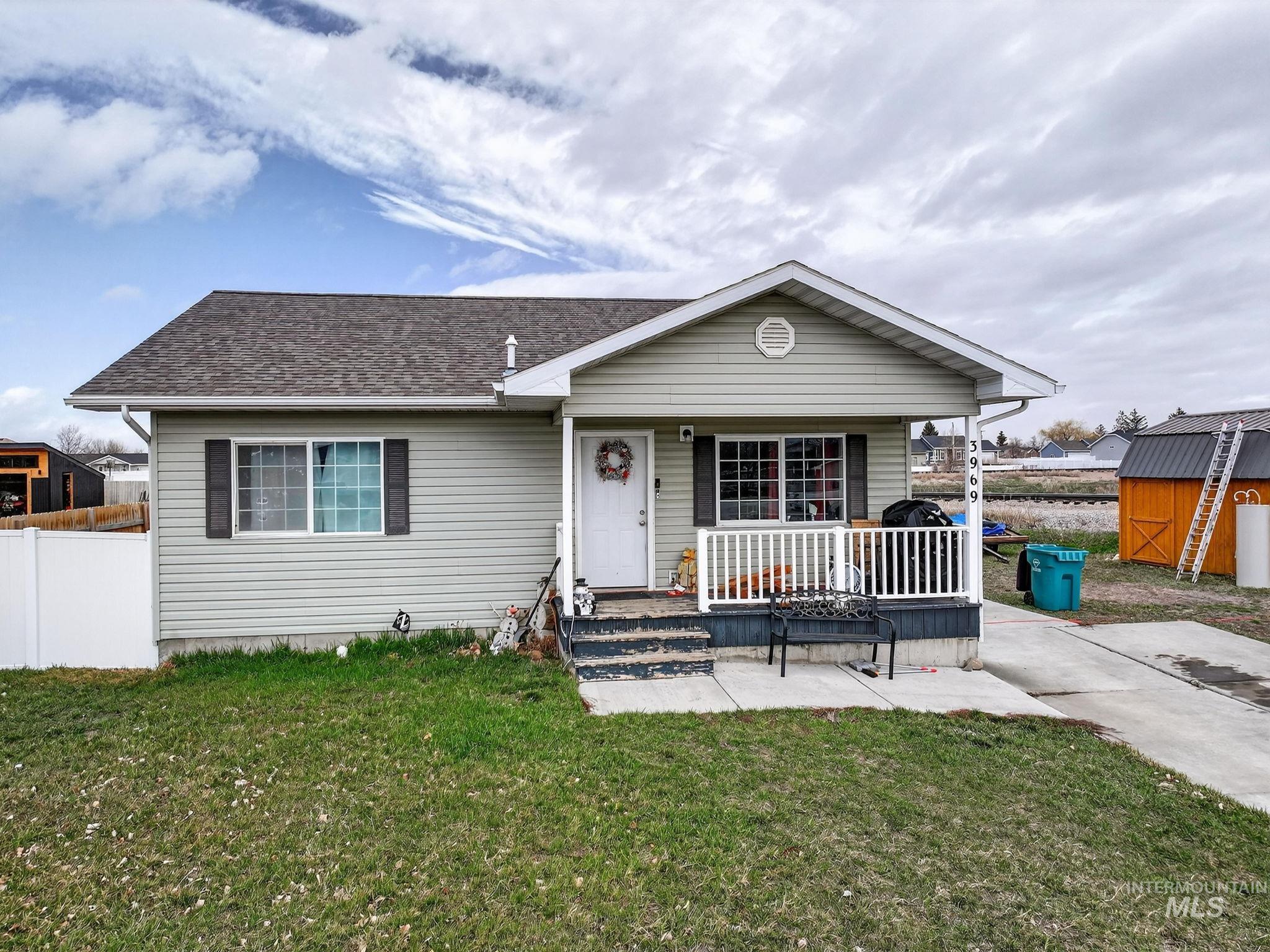 3969 E Deloy Drive Property Photo 1