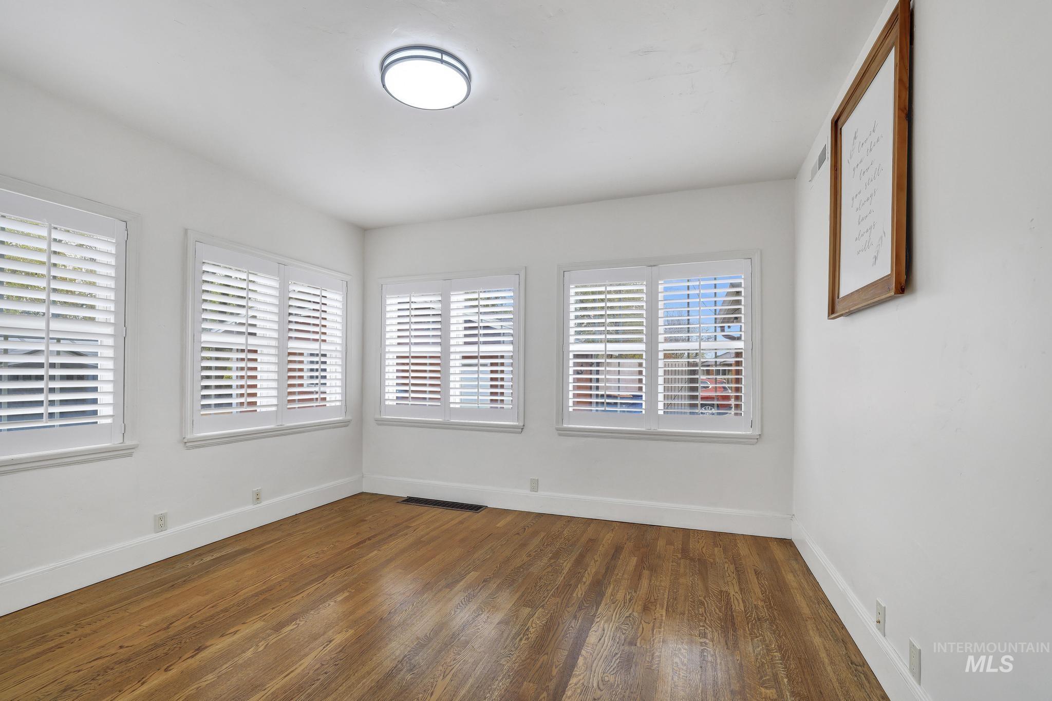102 Fillmore Property Photo 21