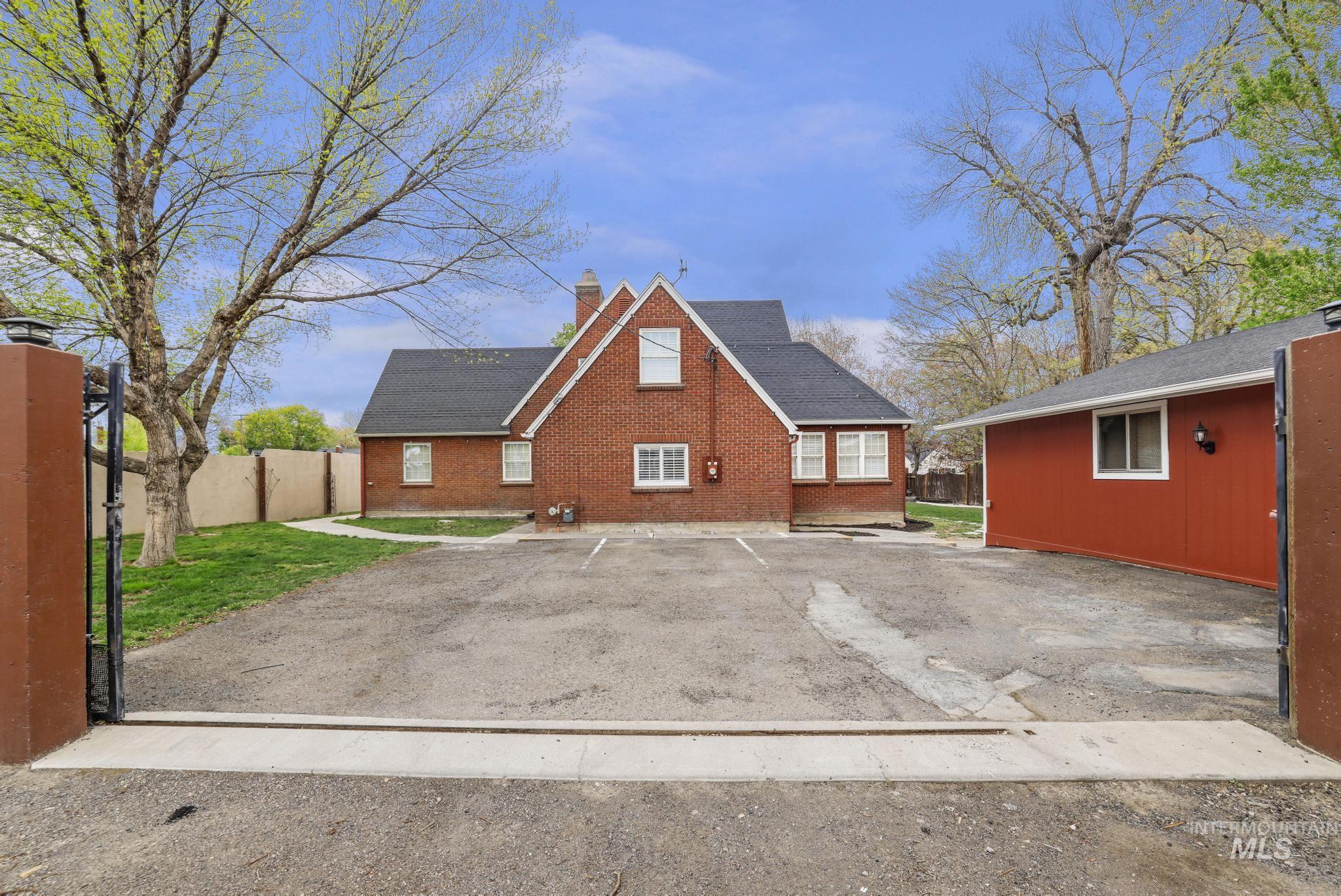 102 Fillmore Property Photo 42
