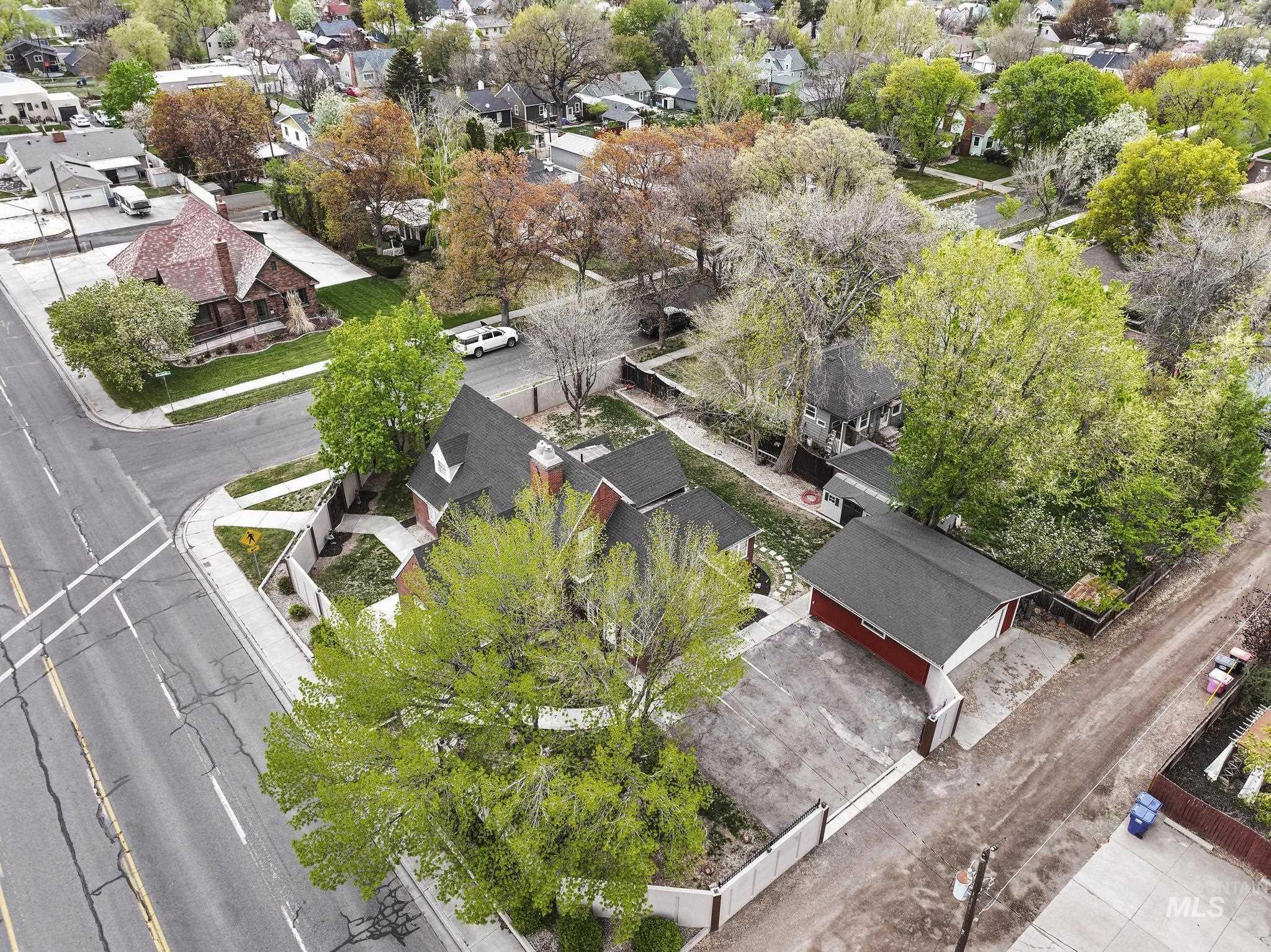 102 Fillmore Property Photo 47