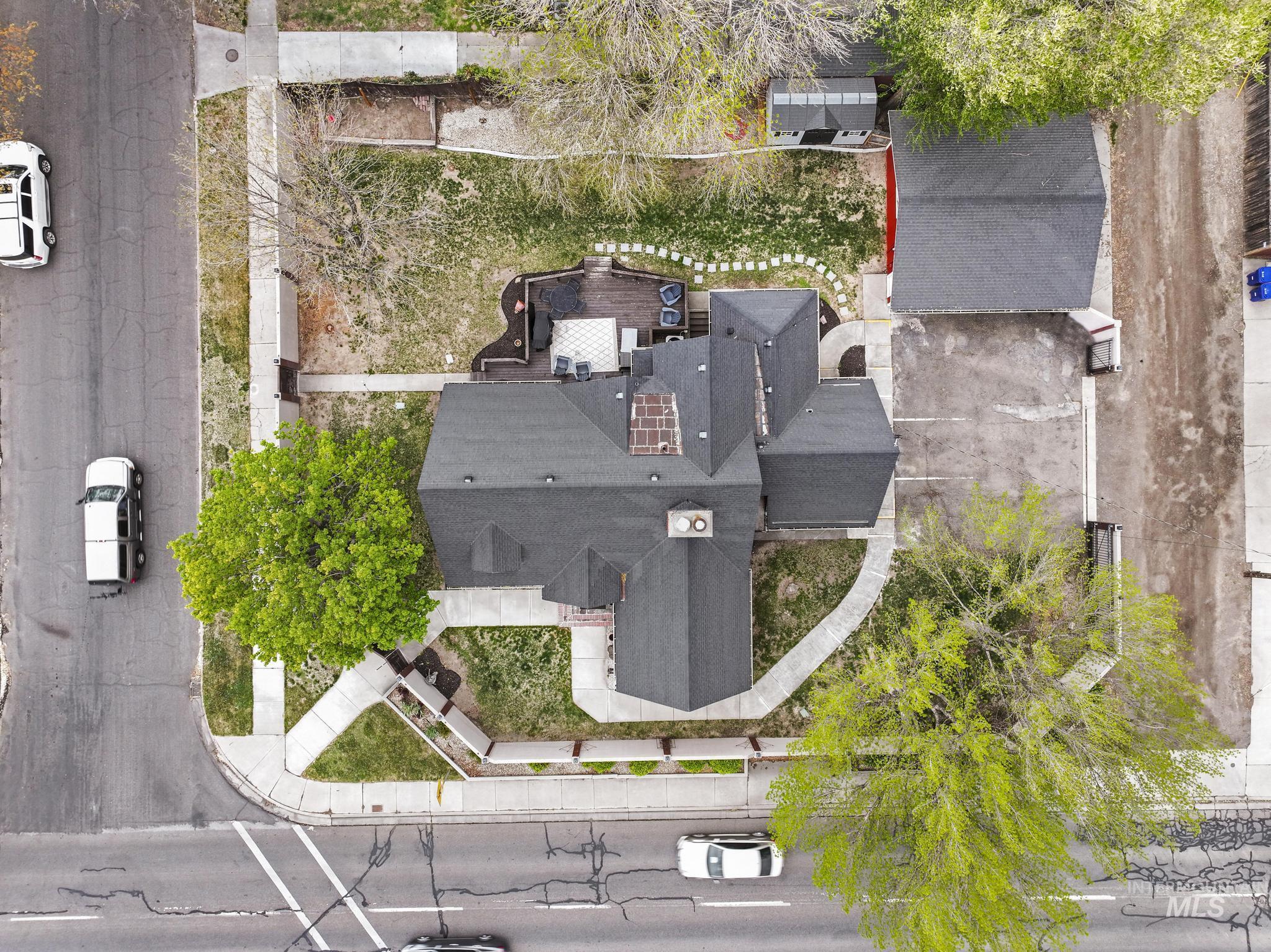 102 Fillmore Property Photo 49