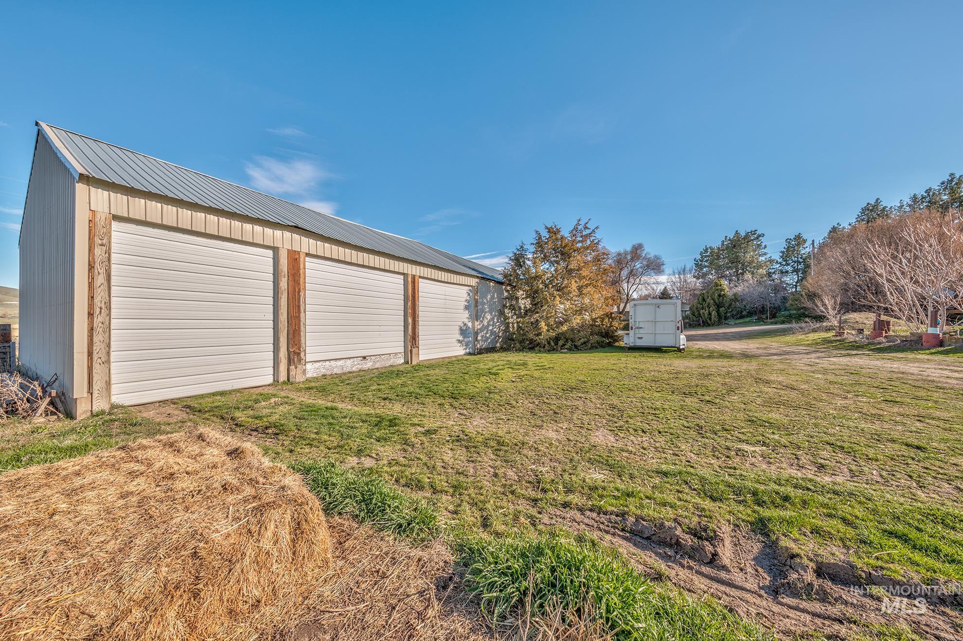 1365 Hwy 95 Property Photo 3