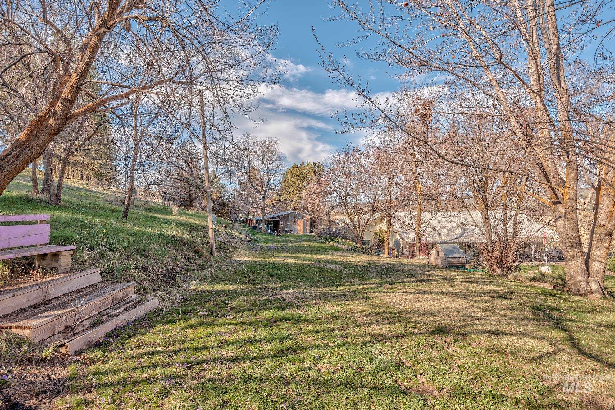 1365 Hwy 95 Property Photo 16