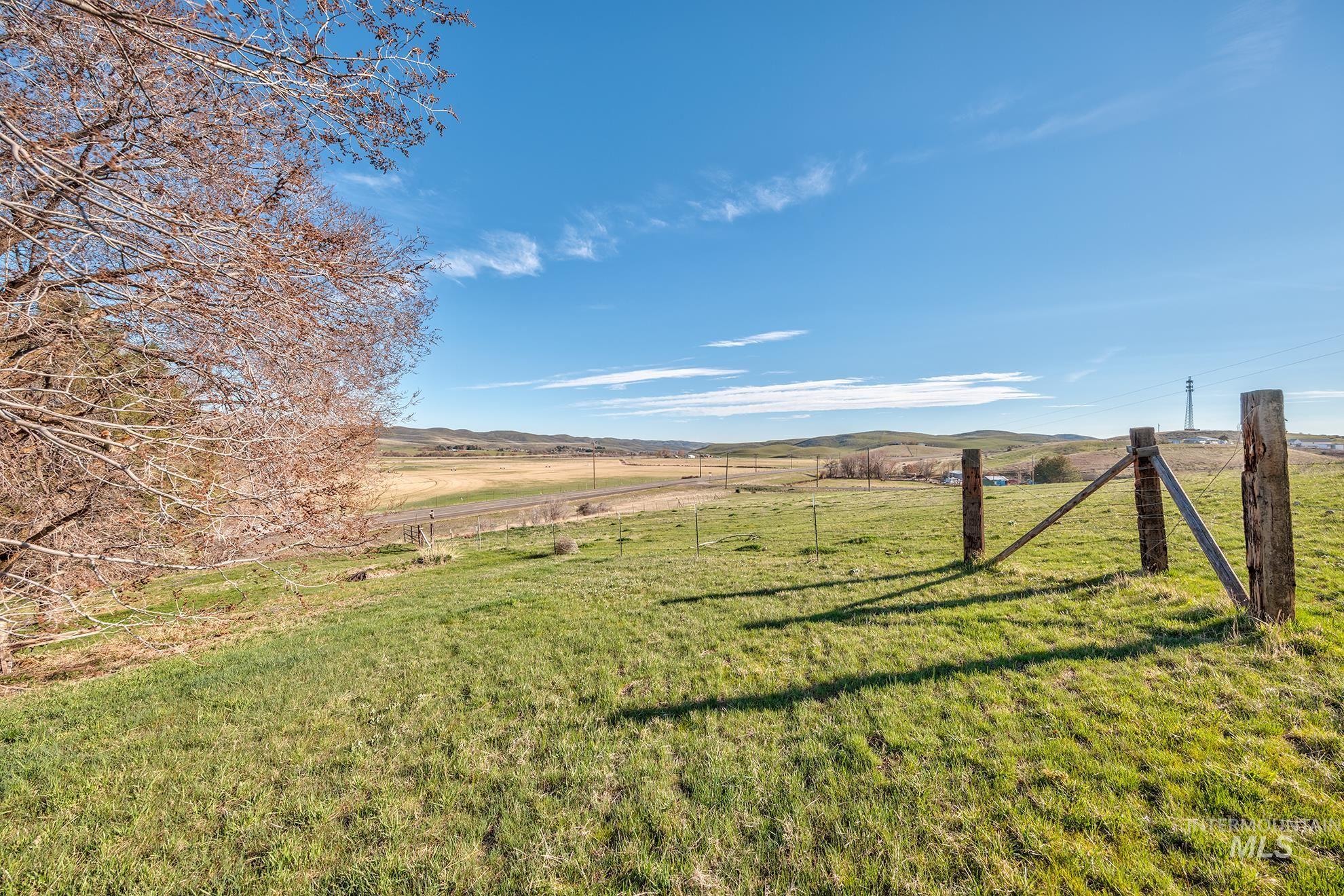 1365 Hwy 95 Property Photo 21